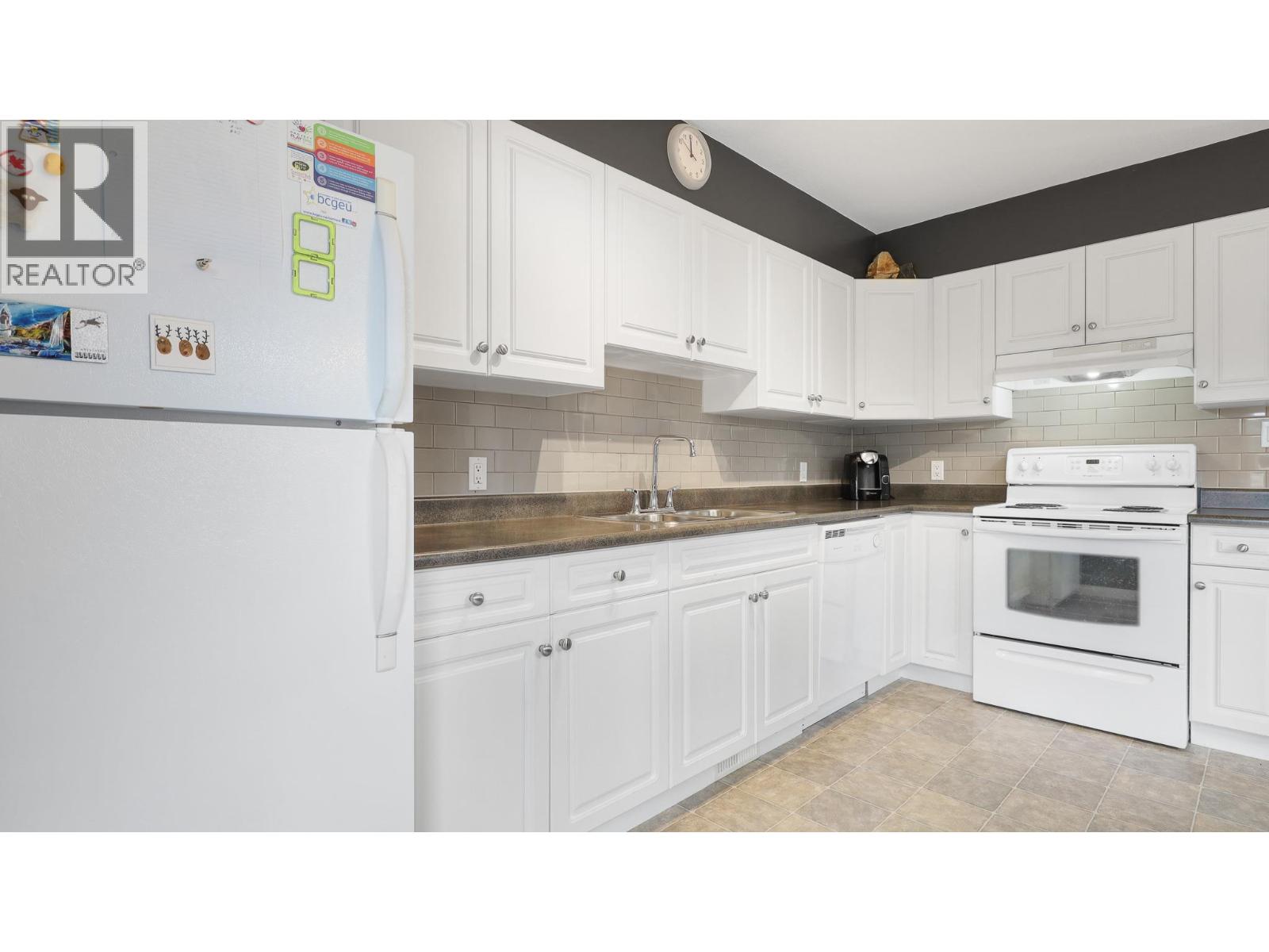 200 Black Forest Trail Unit# 501, Invermere, British Columbia  V0A 1K2 - Photo 3 - 10369881