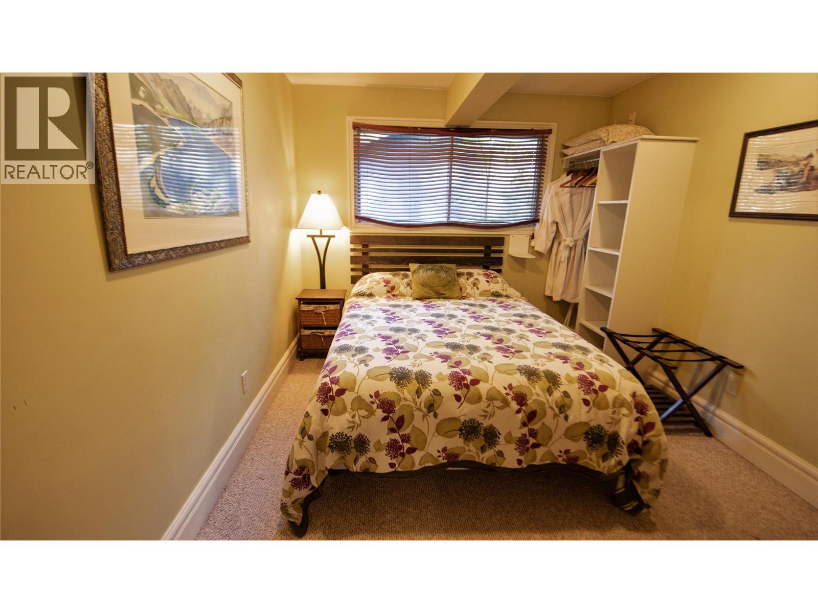 1306 Selkirk Drive, Golden, British Columbia  V0A 1H6 - Photo 10 - 10370134