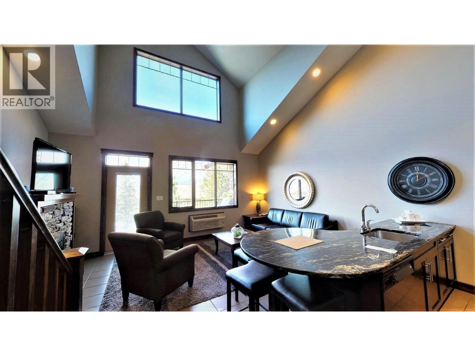 700 Bighorn Boulevard Unit# 735 M1, Radium Hot Springs, British Columbia  V0A 1M0 - Photo 2 - 10370037