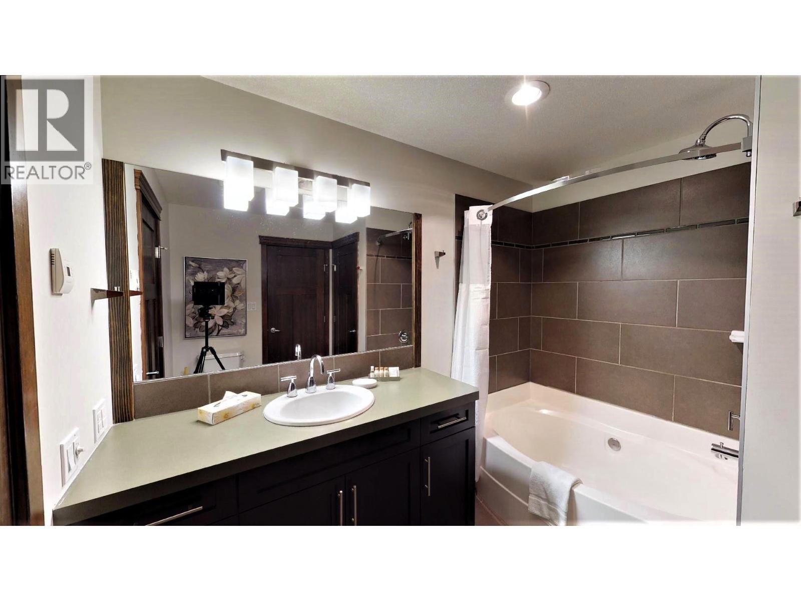 700 Bighorn Boulevard Unit# 735 M1, Radium Hot Springs, British Columbia  V0A 1M0 - Photo 28 - 10370037