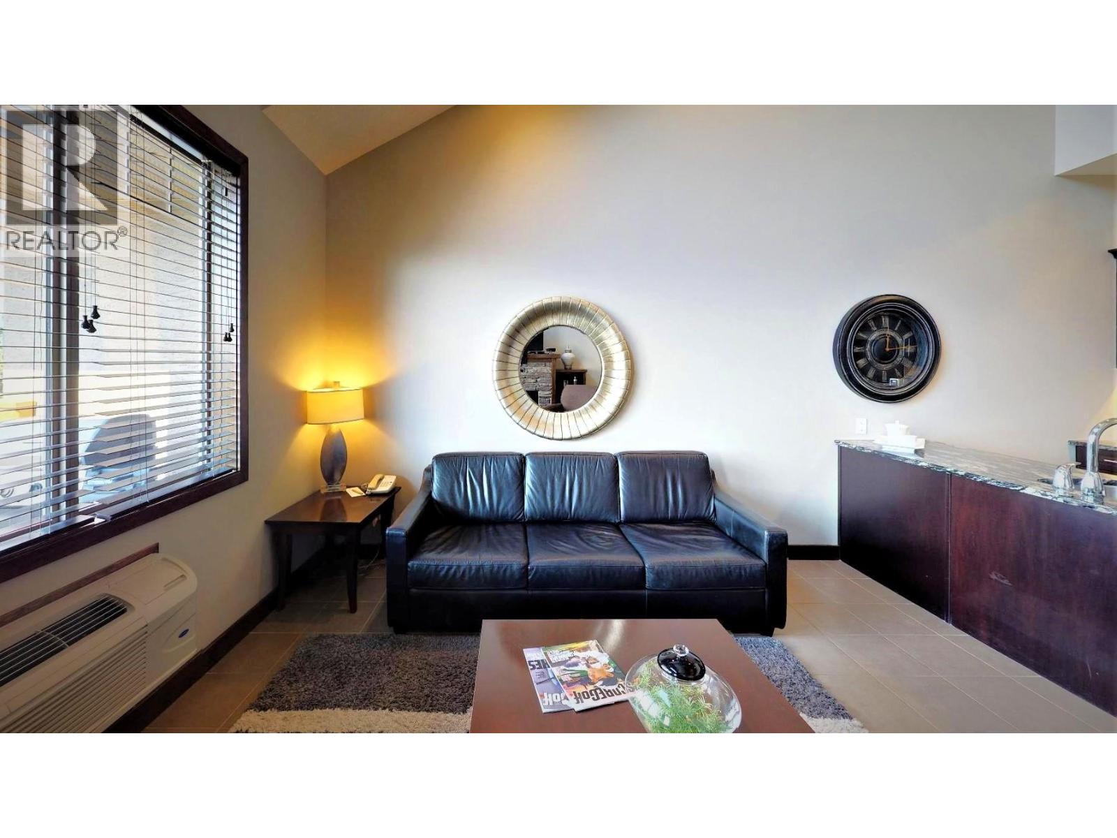 700 Bighorn Boulevard Unit# 735 M1, Radium Hot Springs, British Columbia  V0A 1M0 - Photo 4 - 10370037