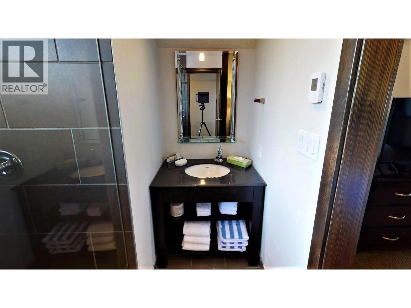 700 Bighorn Boulevard Unit# 735 M1, Radium Hot Springs, British Columbia  V0A 1M0 - Photo 40 - 10370037