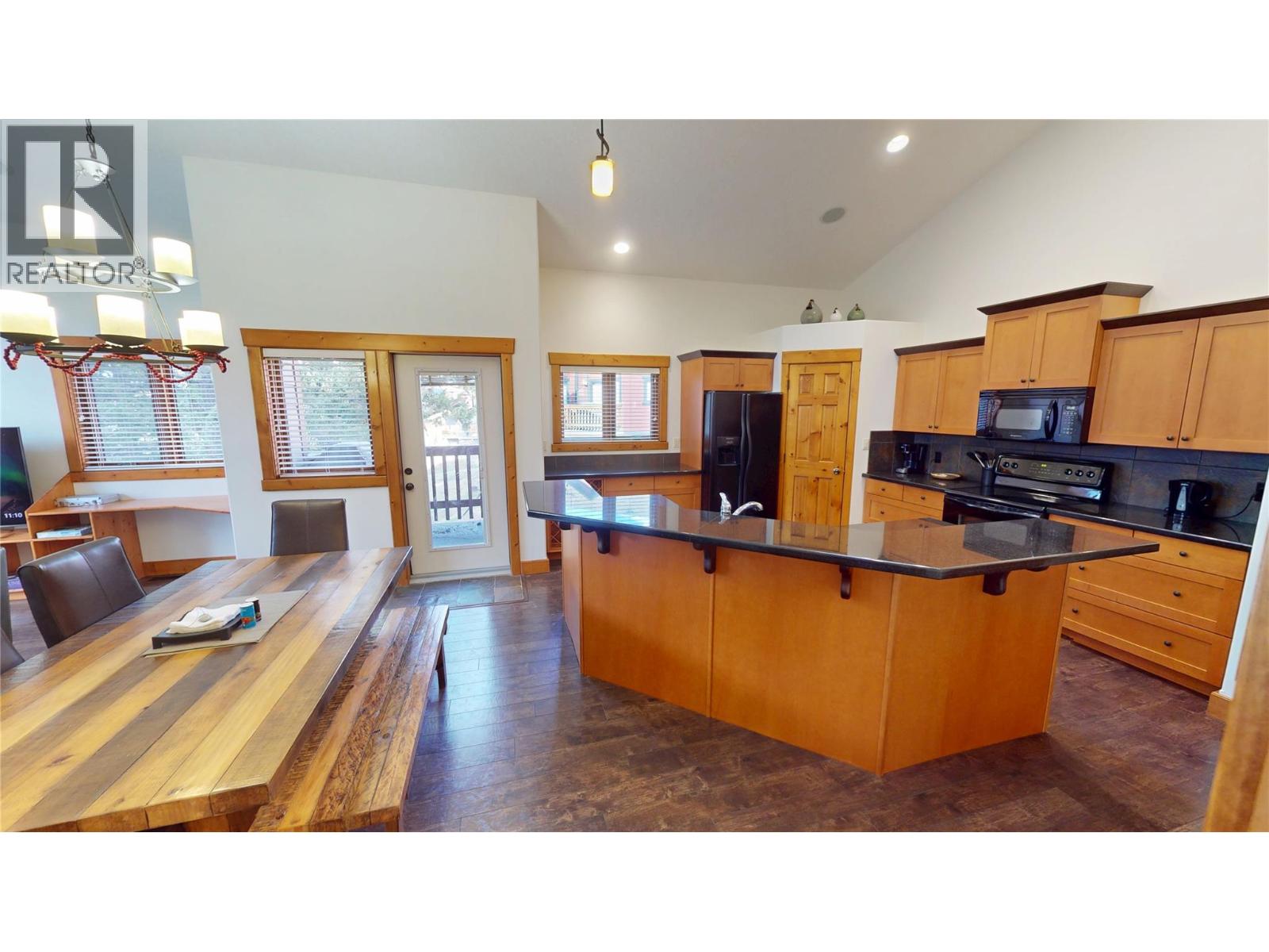 7305 Copperhorn Drive, Radium Hot Springs, British Columbia  V0A 1M0 - Photo 14 - 10370017