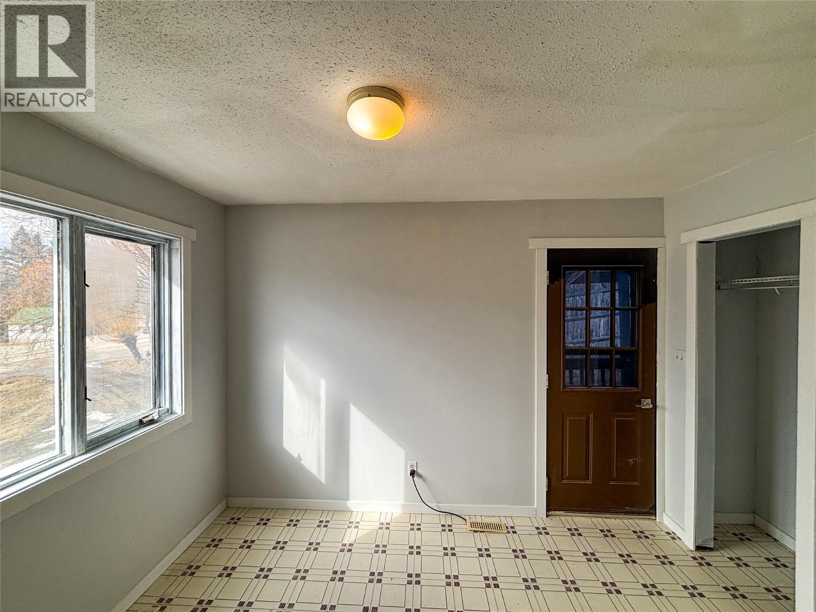 2866 95 Highway, Brisco, British Columbia  V0A 1B0 - Photo 16 - 10370283