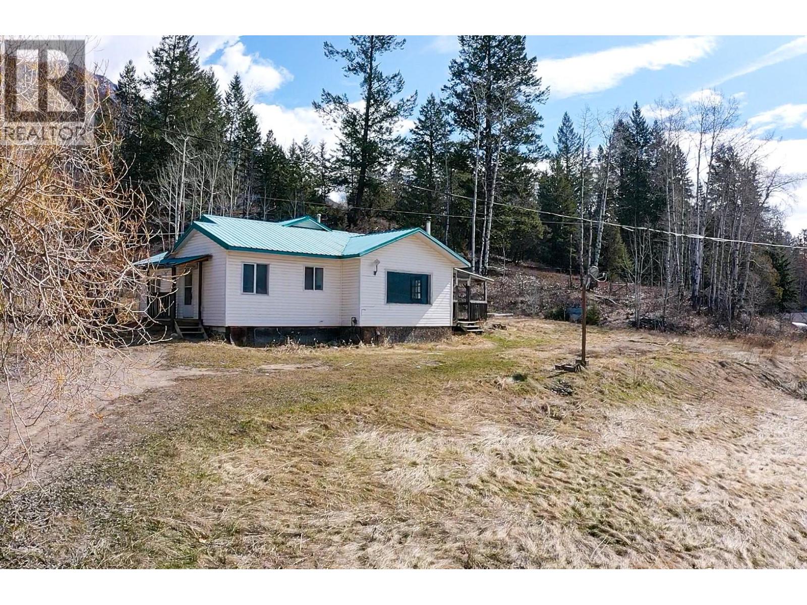 2866 95 Highway, Brisco, British Columbia  V0A 1B0 - Photo 42 - 10370283