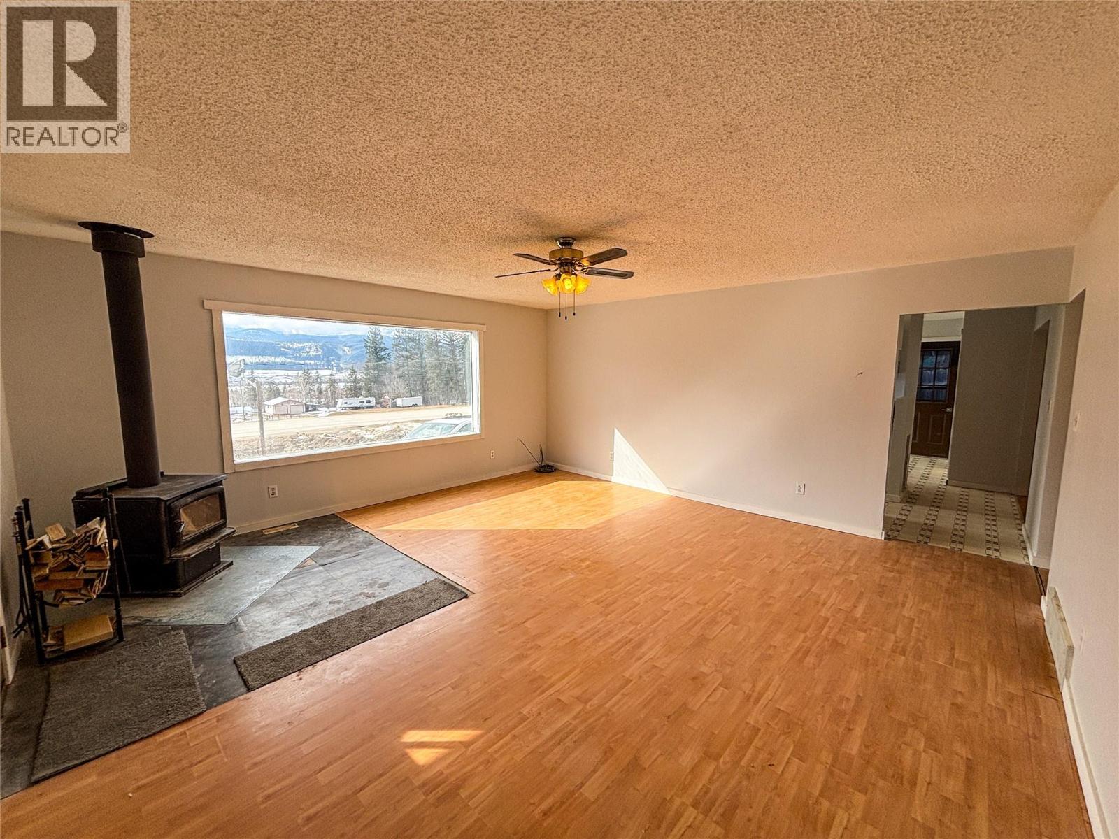 2866 95 Highway, Brisco, British Columbia  V0A 1B0 - Photo 7 - 10370283