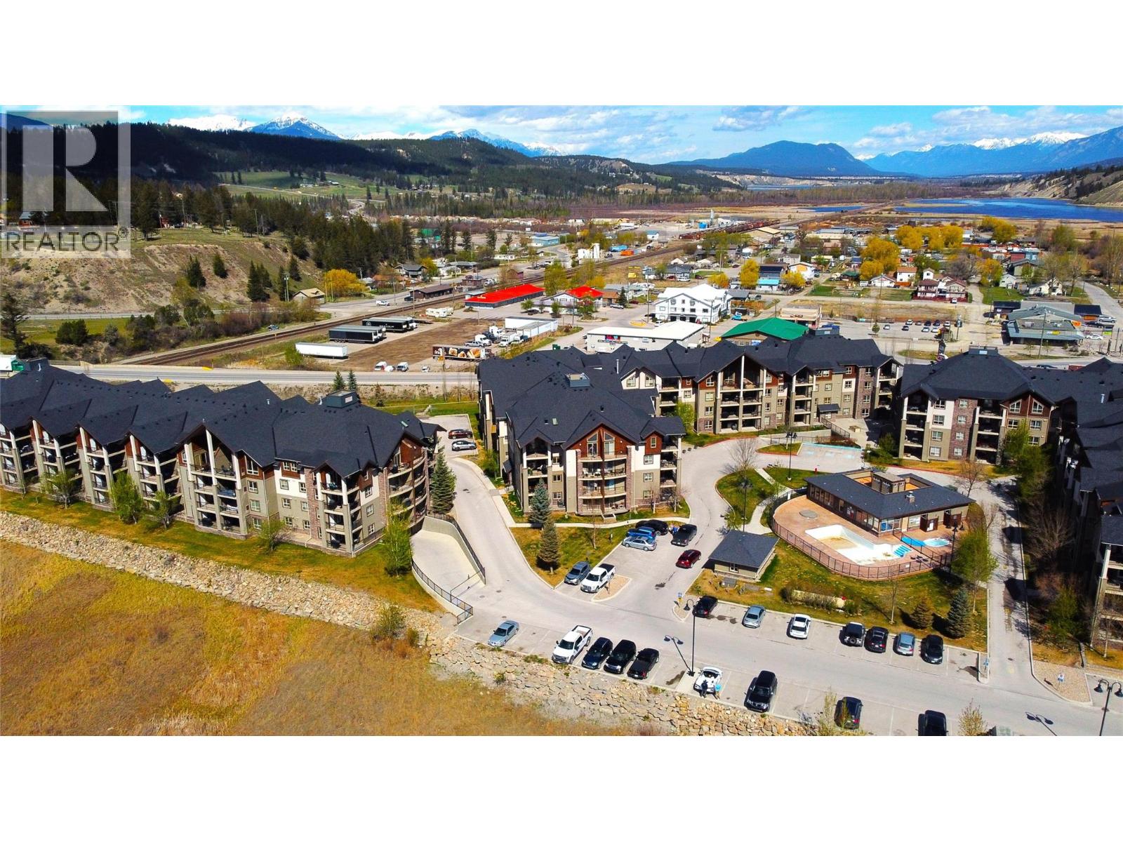 205 THIRD Avenue Unit# 3117, Invermere, British Columbia