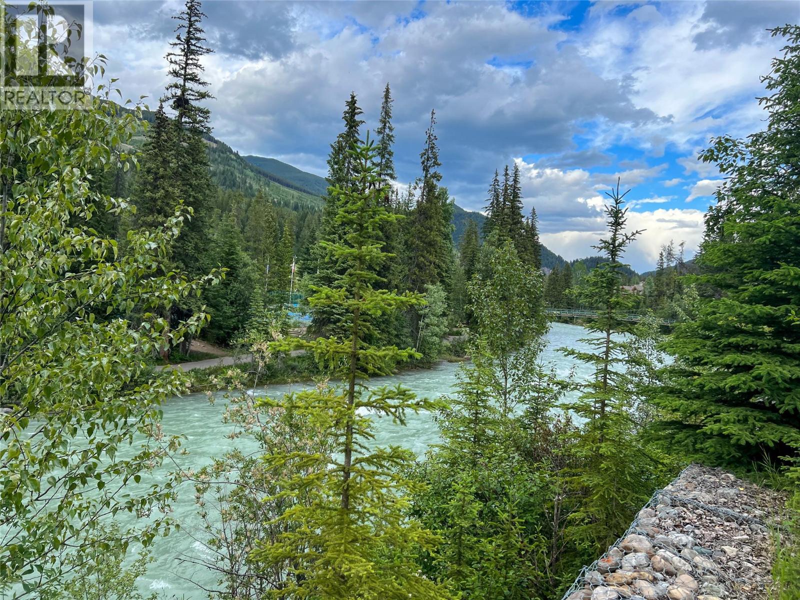 2090 Summit Drive Unit# 415, Panorama, British Columbia  V0A 1T0 - Photo 34 - 10370227