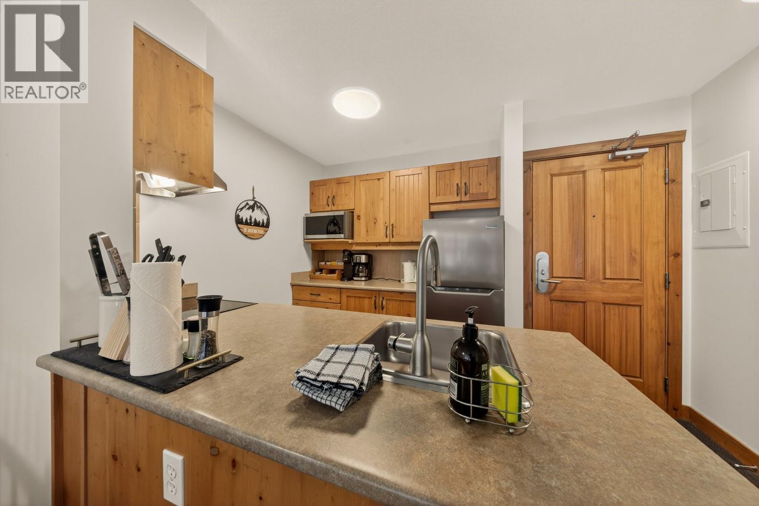 2090 Summit Drive Unit# 415, Panorama, British Columbia  V0A 1T0 - Photo 6 - 10370227