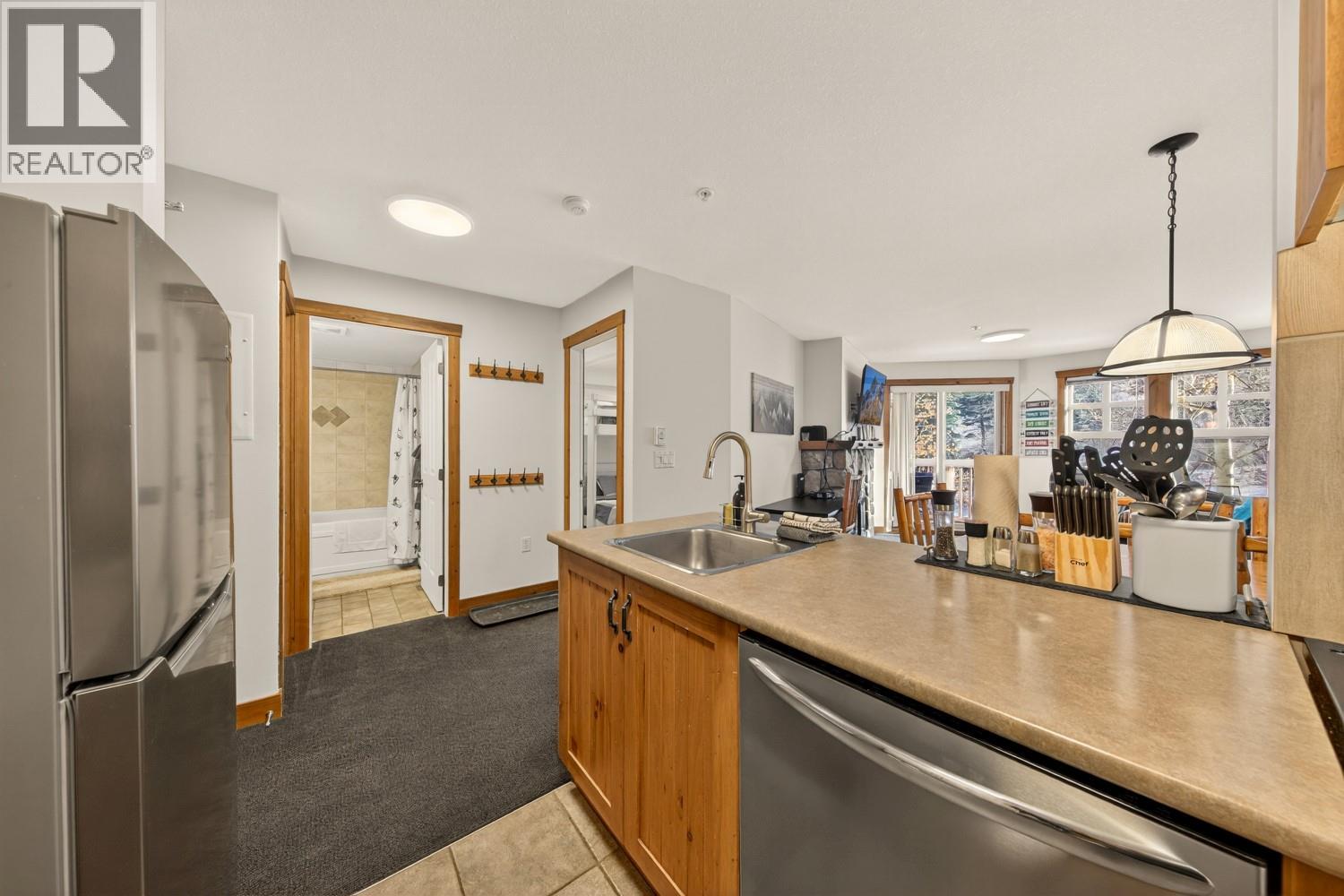 2090 Summit Drive Unit# 415, Panorama, British Columbia  V0A 1T0 - Photo 7 - 10370227