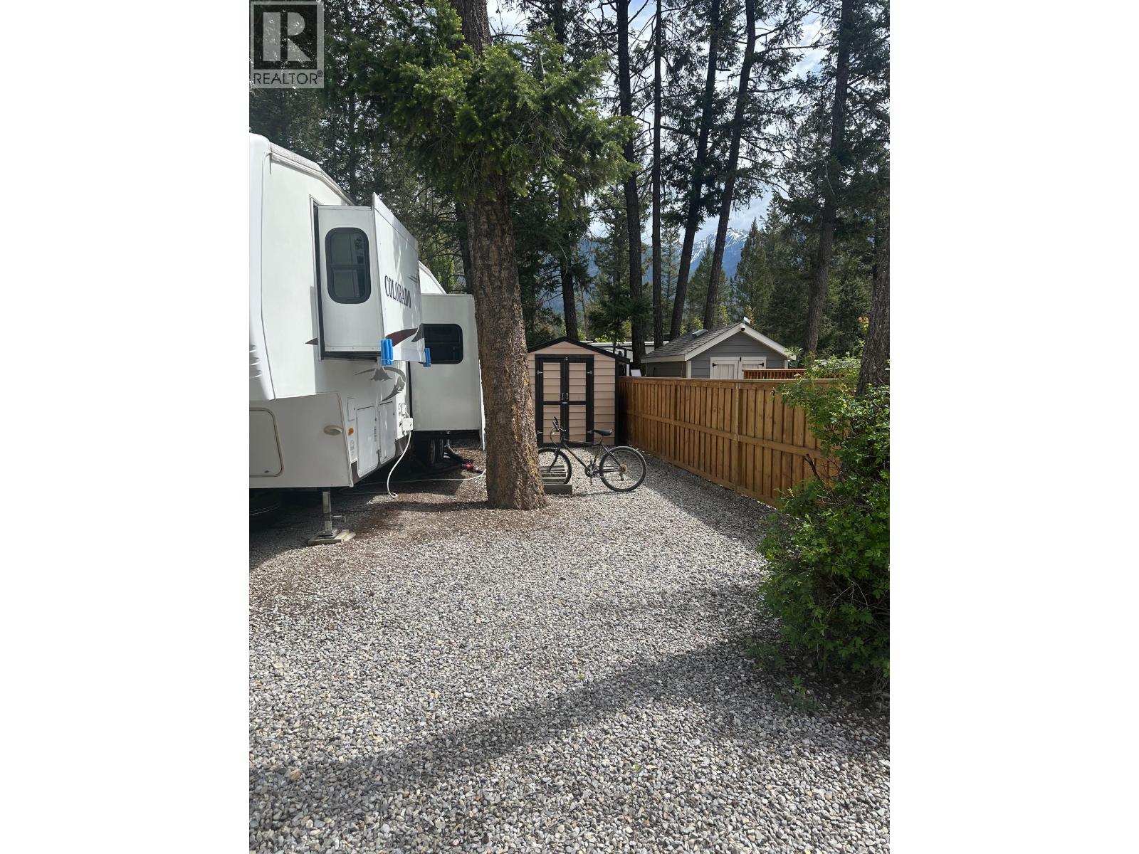 4868 Riverview Drive Unit# 133, Edgewater, British Columbia  V0A 1E0 - Photo 12 - 10370516