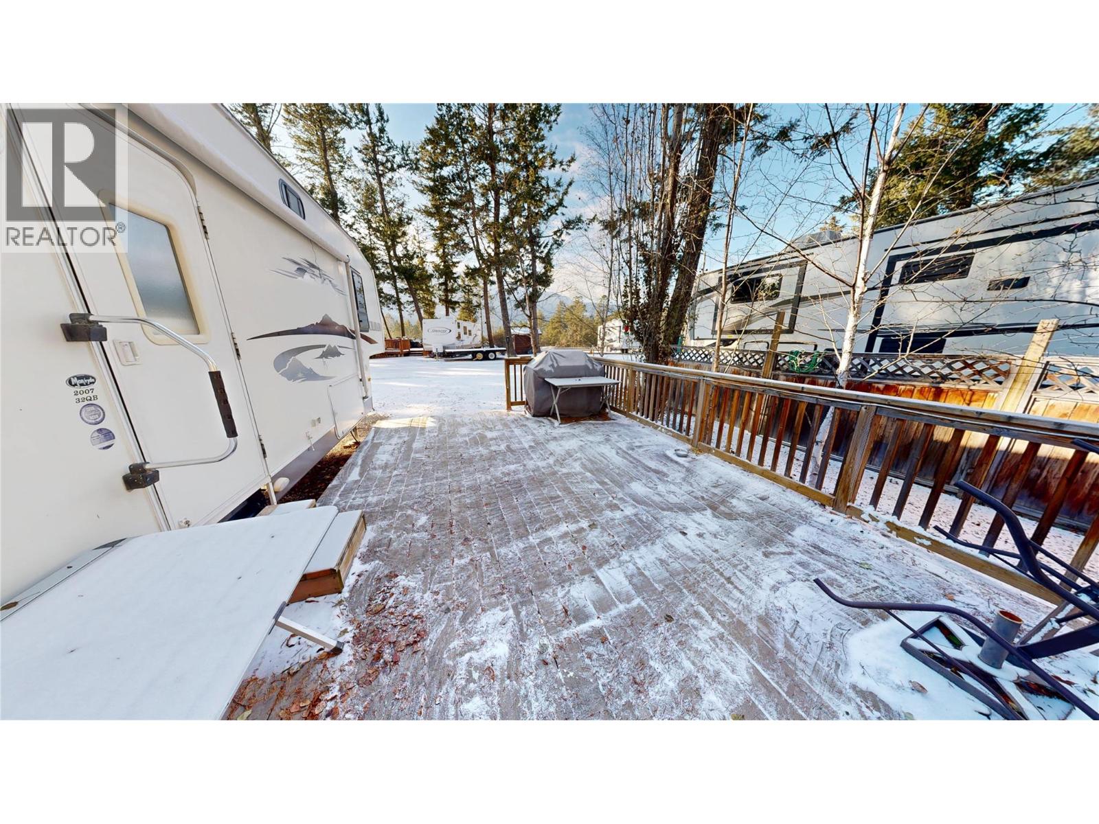 4868 Riverview Drive Unit# 133, Edgewater, British Columbia  V0A 1E0 - Photo 6 - 10370516