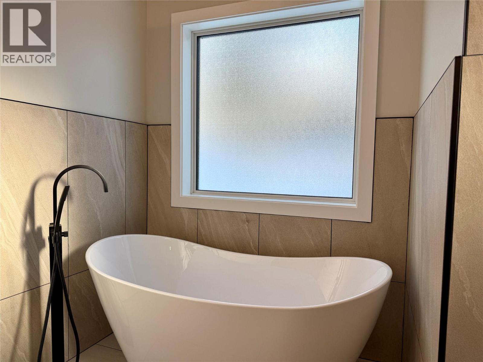 5072 Berland Bend Lot# 34, Windermere, British Columbia  V0A 1K3 - Photo 29 - 10370493