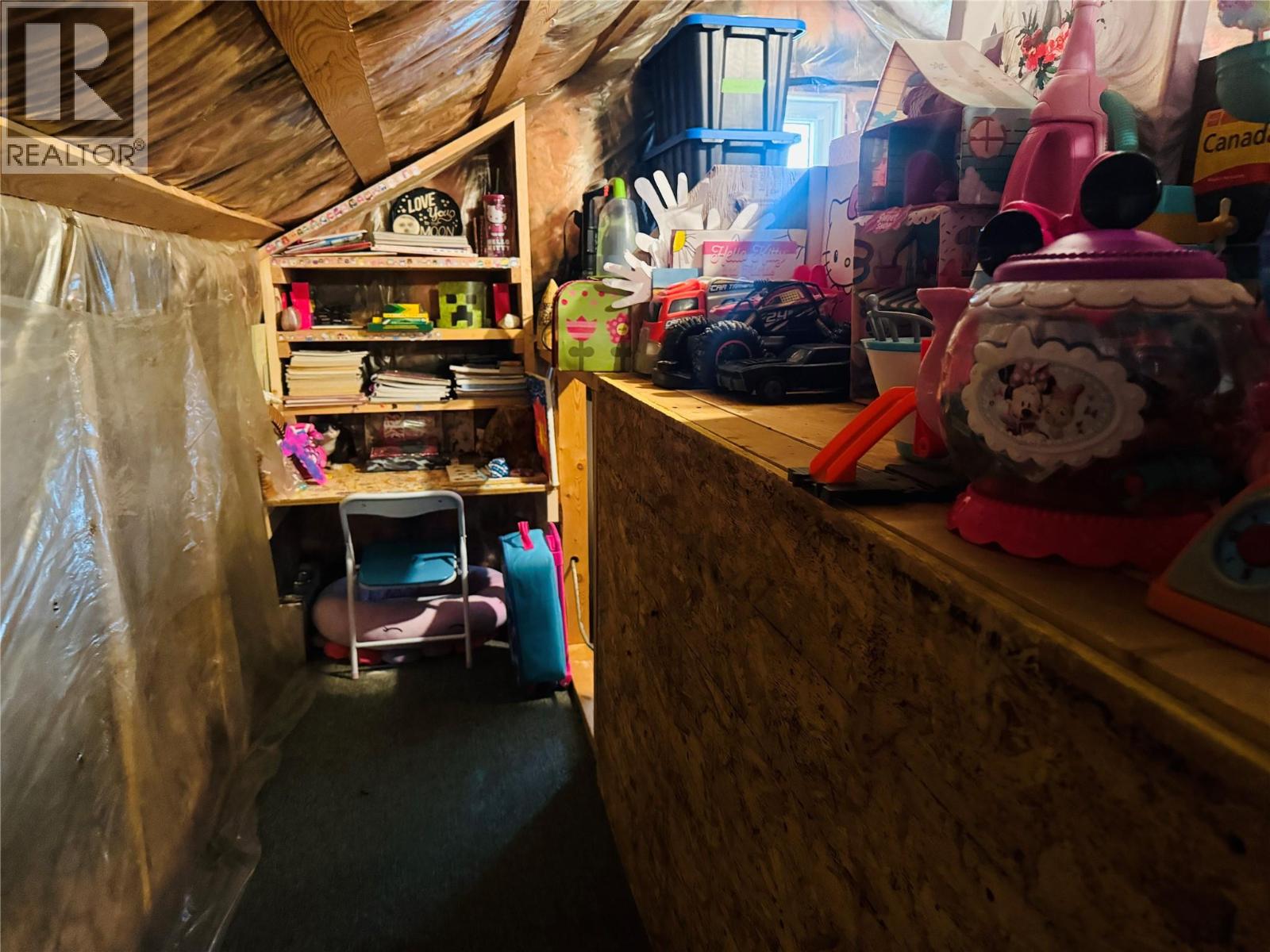 5744 Vermillion Street, Edgewater, British Columbia  V0A 1E0 - Photo 18 - 10370720