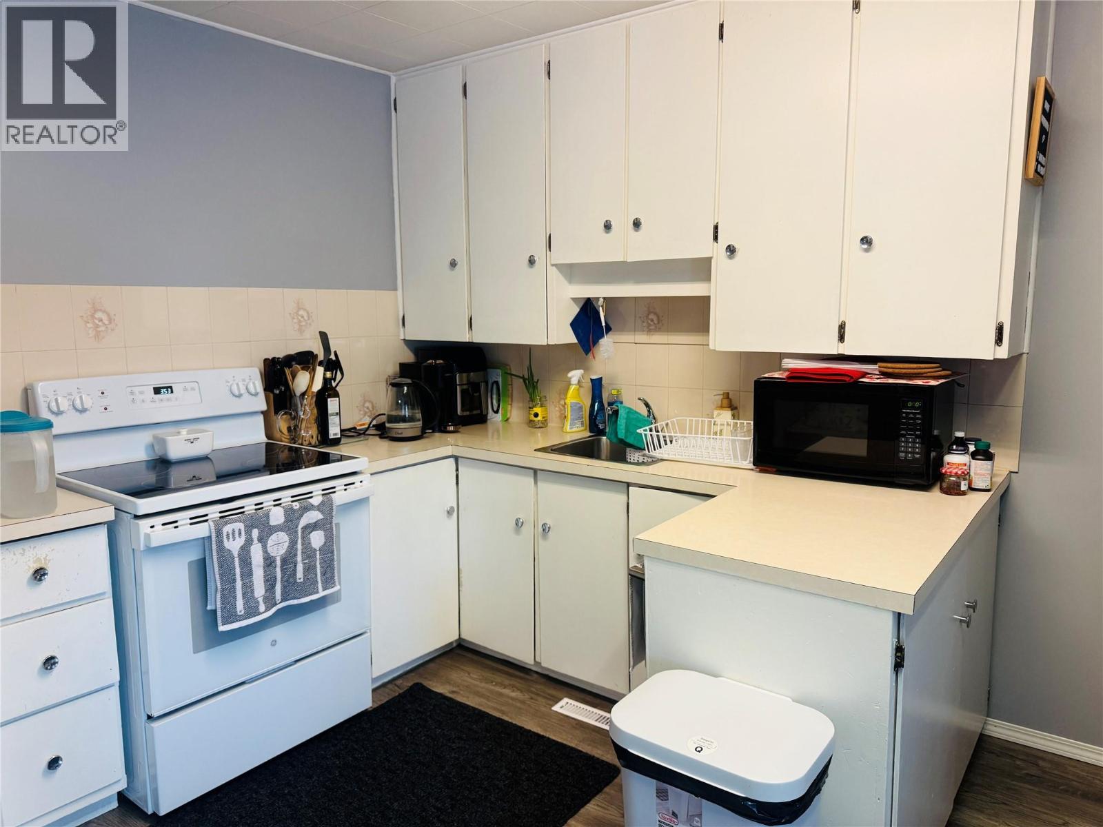 5744 Vermillion Street, Edgewater, British Columbia  V0A 1E0 - Photo 26 - 10370720