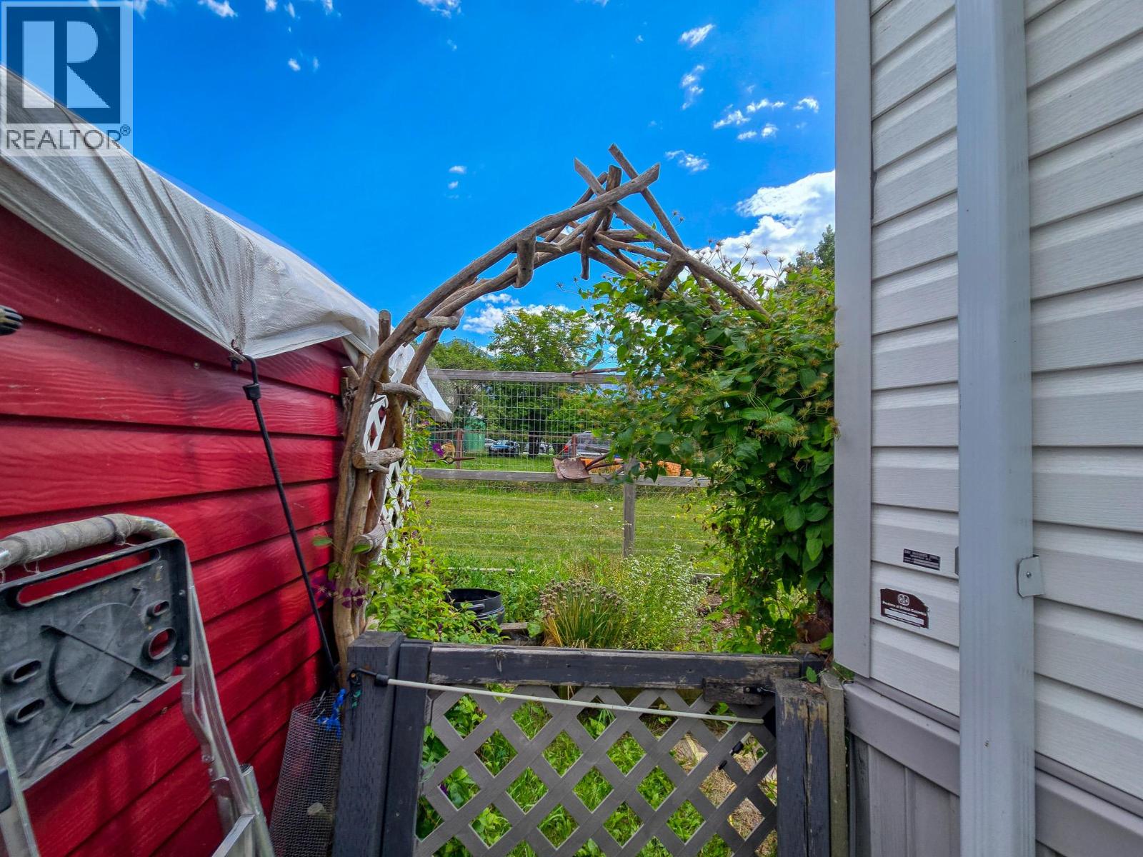 4789 Riverview Drive, Edgewater, British Columbia  V0A 1E0 - Photo 39 - 10370841