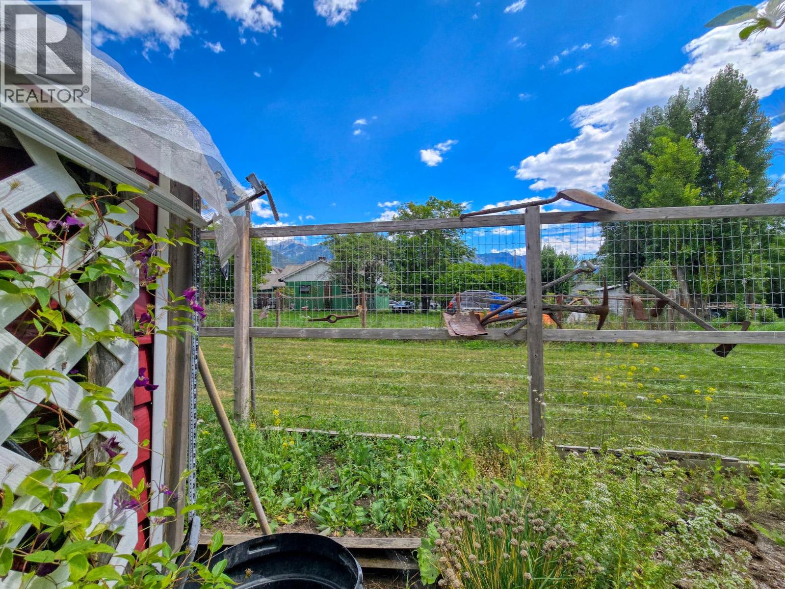 4789 Riverview Drive, Edgewater, British Columbia  V0A 1E0 - Photo 40 - 10370841