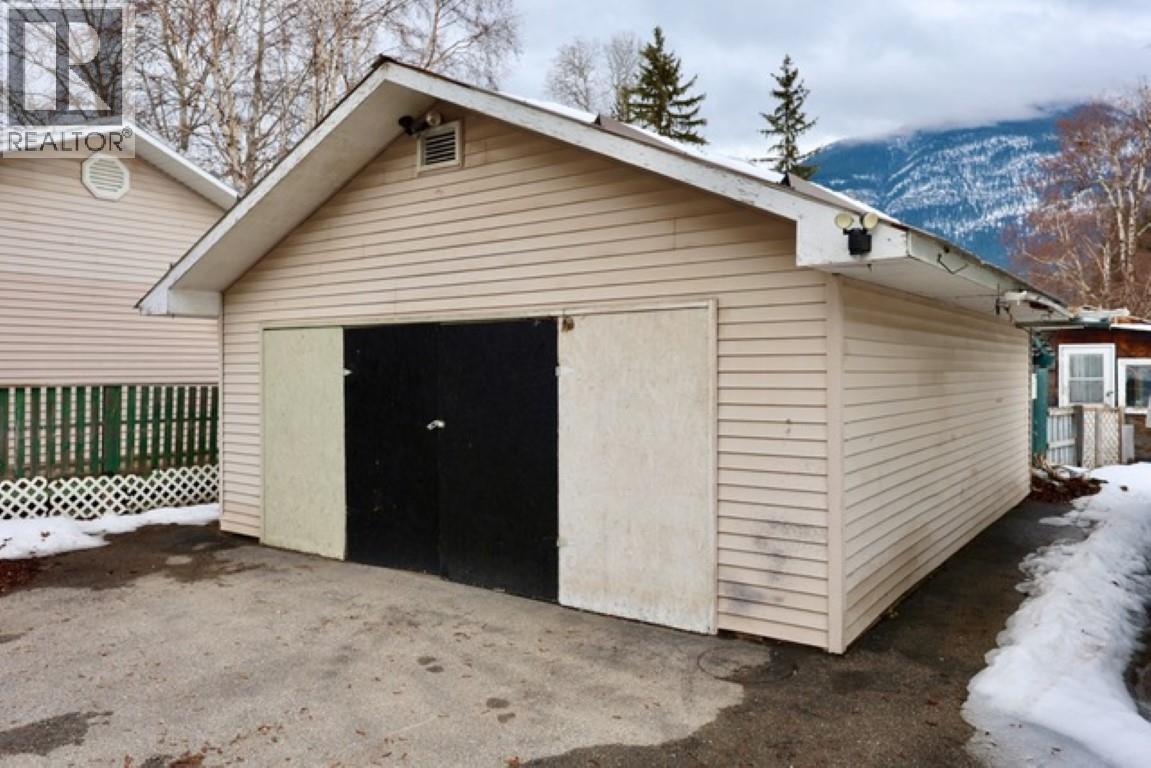 903 Ryter Road W, Nicholson, British Columbia  V0A 1H2 - Photo 4 - 10371046