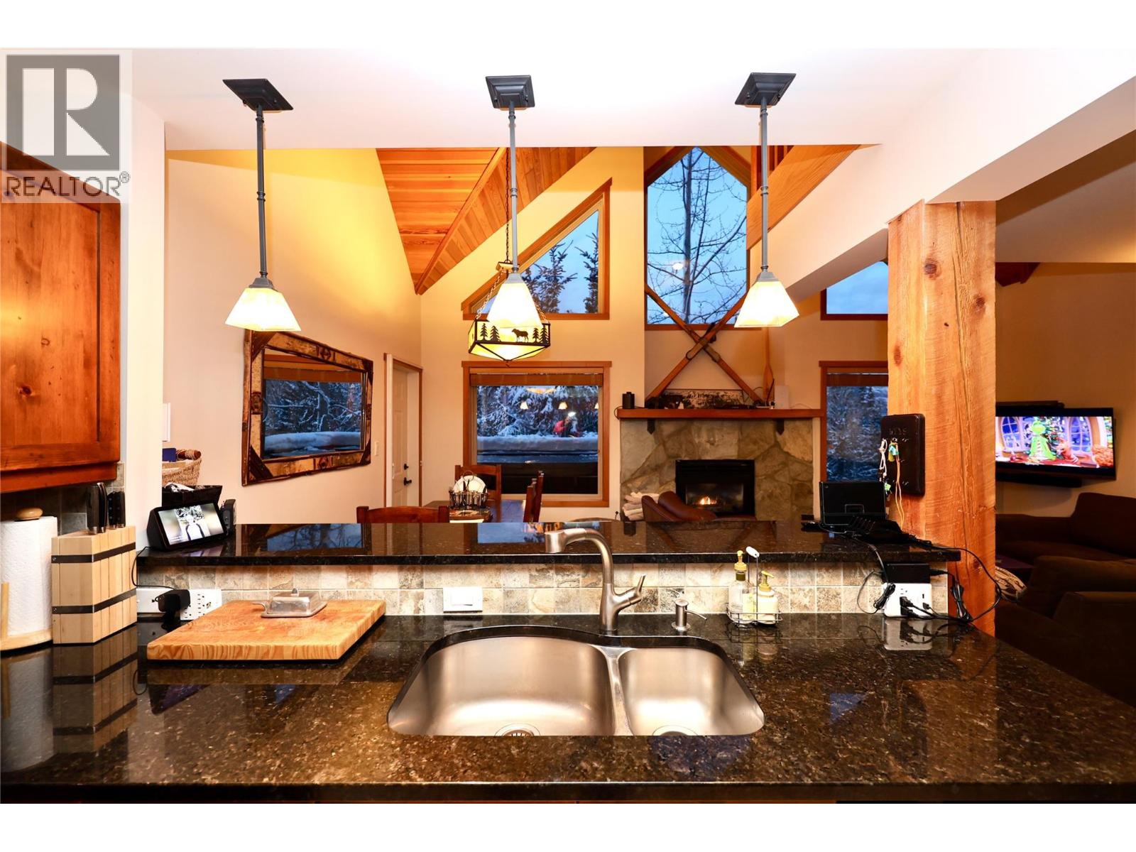 1336 Palliser Trail Unit# 9, Golden, British Columbia  V0A 1H0 - Photo 12 - 10371074