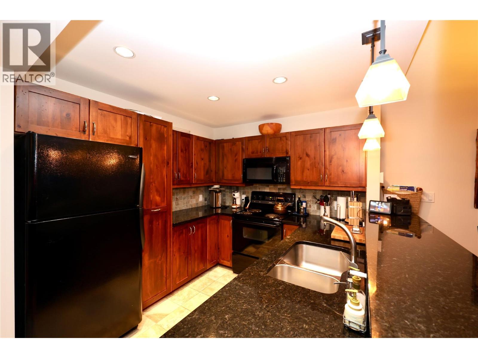 1336 Palliser Trail Unit# 9, Golden, British Columbia  V0A 1H0 - Photo 13 - 10371074