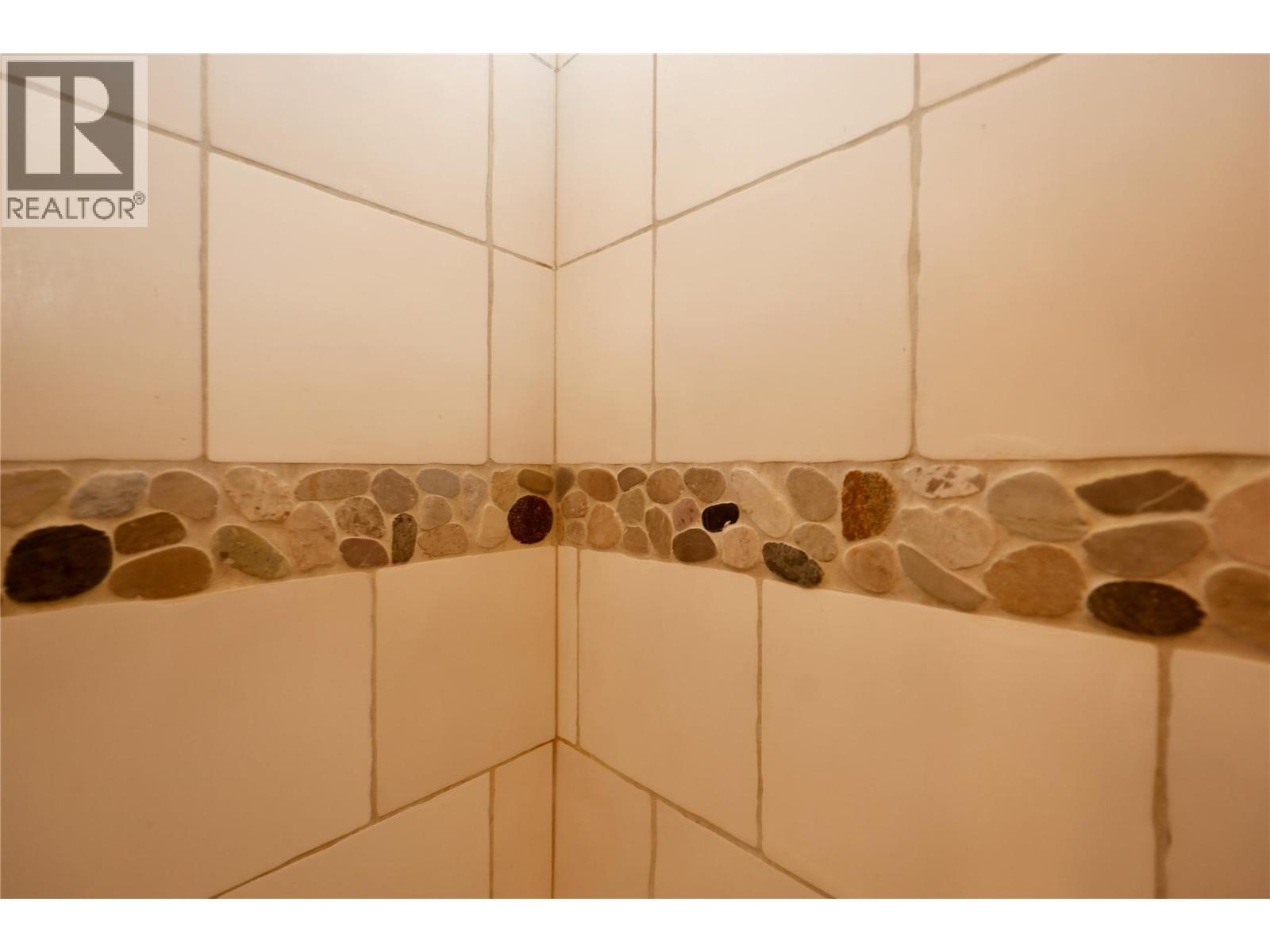 1336 Palliser Trail Unit# 9, Golden, British Columbia  V0A 1H0 - Photo 27 - 10371074