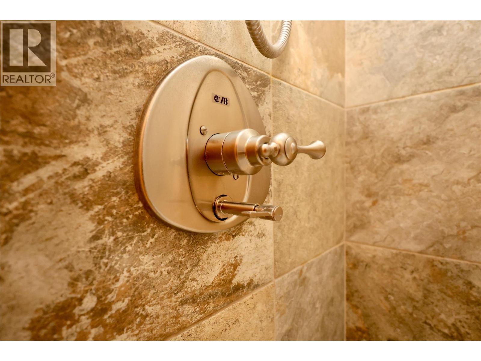 1336 Palliser Trail Unit# 9, Golden, British Columbia  V0A 1H0 - Photo 28 - 10371074