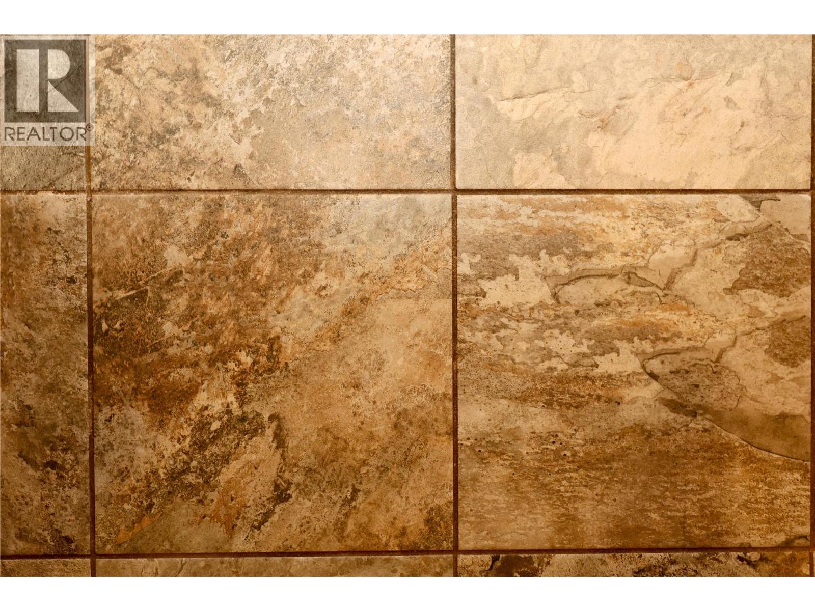 1336 Palliser Trail Unit# 9, Golden, British Columbia  V0A 1H0 - Photo 33 - 10371074