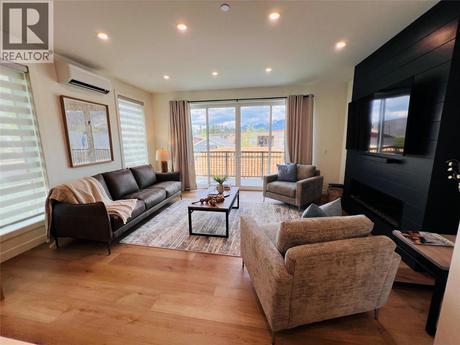 510 14th Street Unit# 402, Invermere, British Columbia