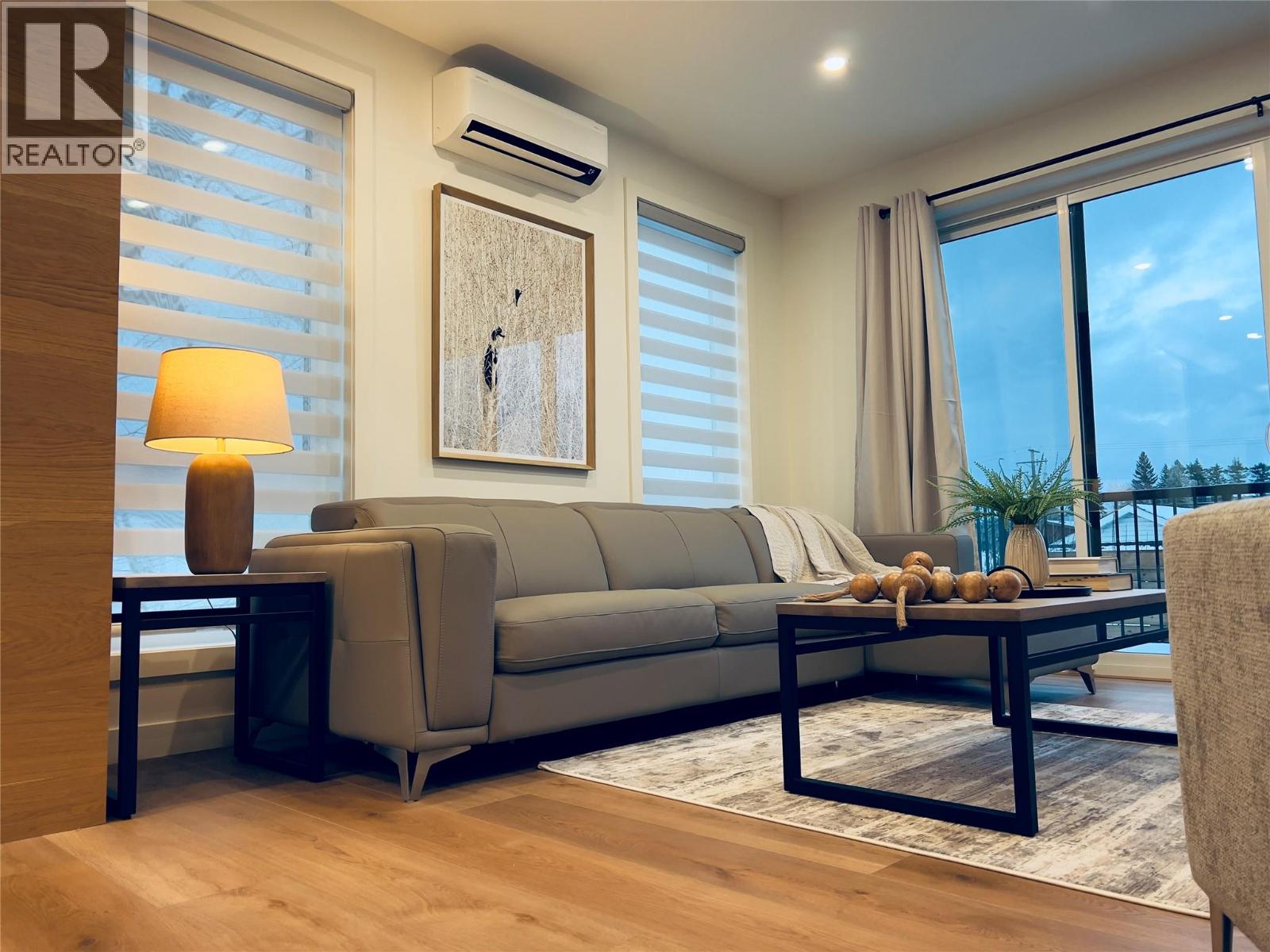 510 14th Street Unit# 402, Invermere, British Columbia  V0A 1K0 - Photo 2 - 10371424