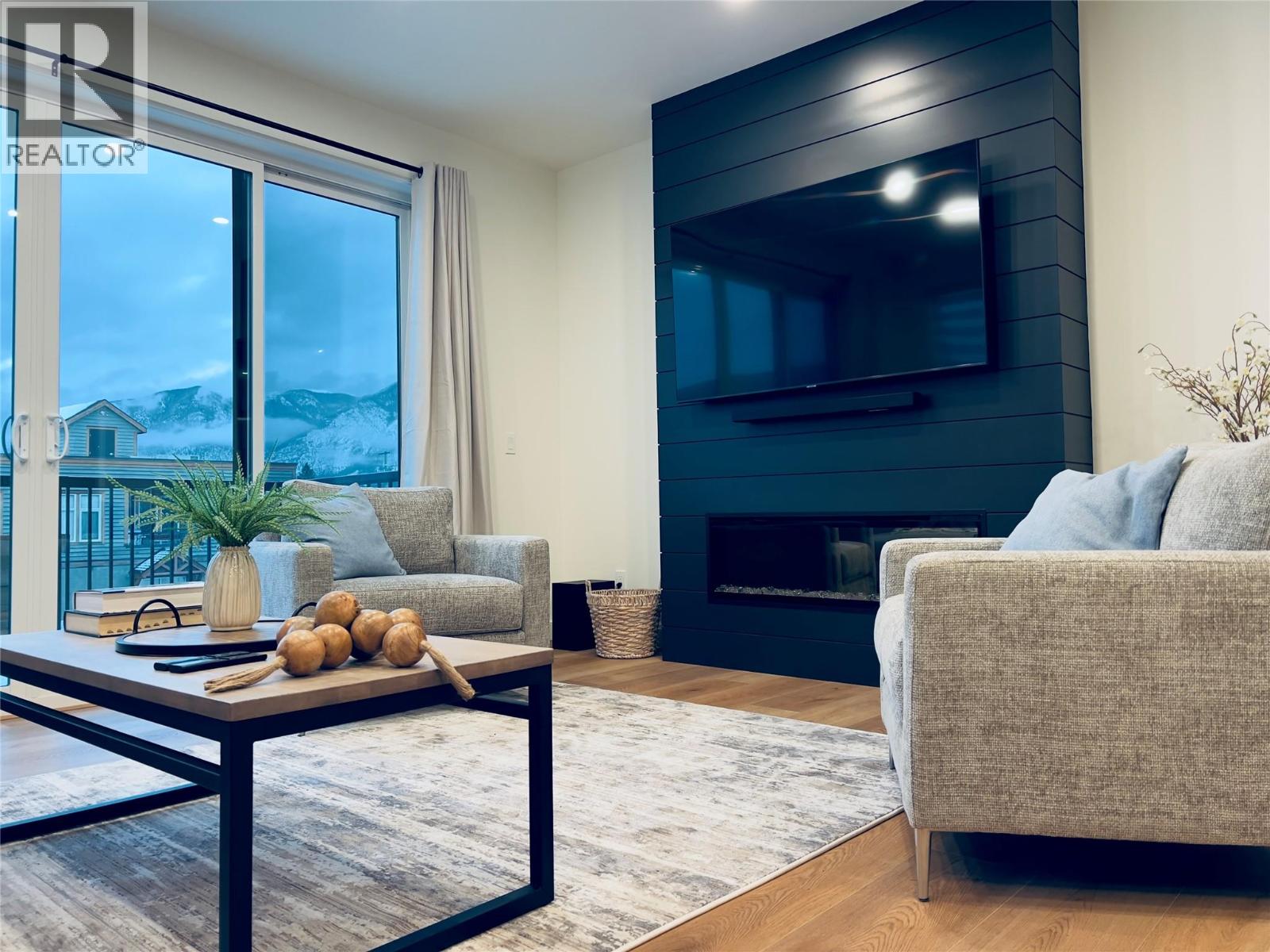 510 14th Street Unit# 402, Invermere, British Columbia  V0A 1K0 - Photo 4 - 10371424