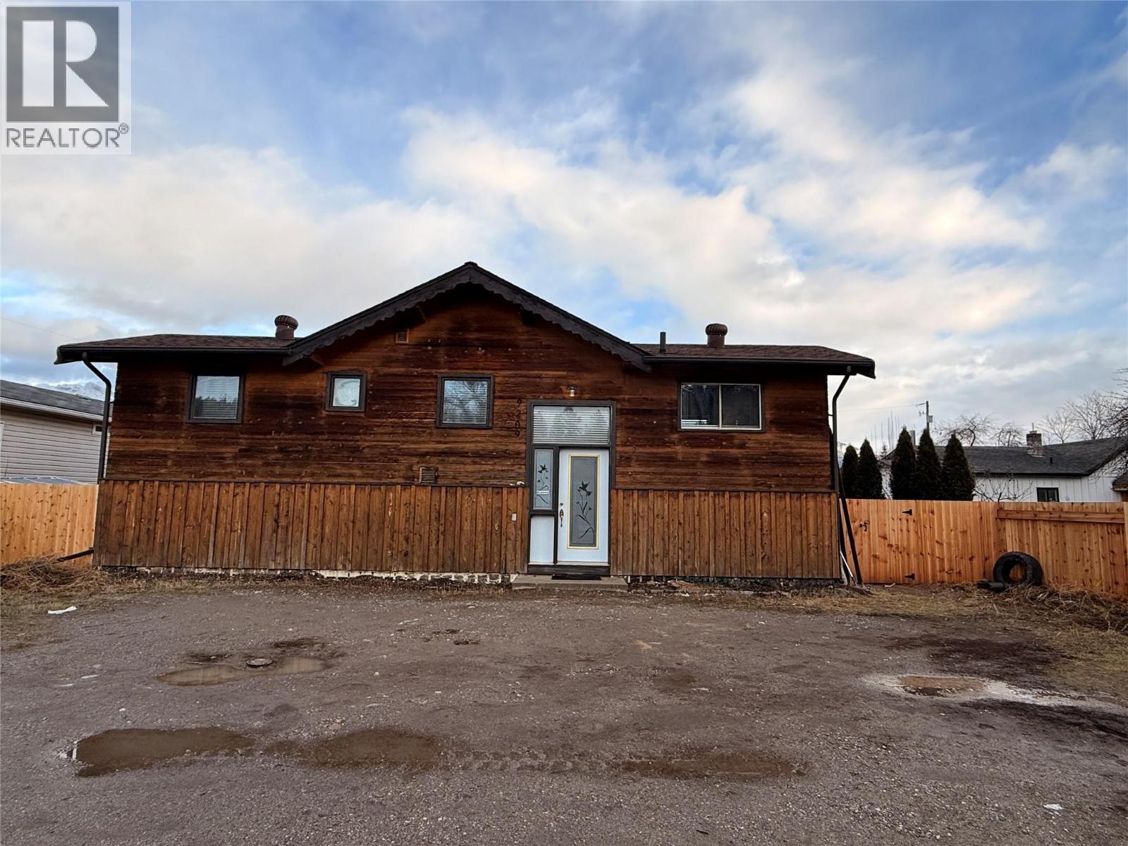 9209 Wallis Avenue, Wilmer, British Columbia  V0A 1K5 - Photo 5 - 10371227