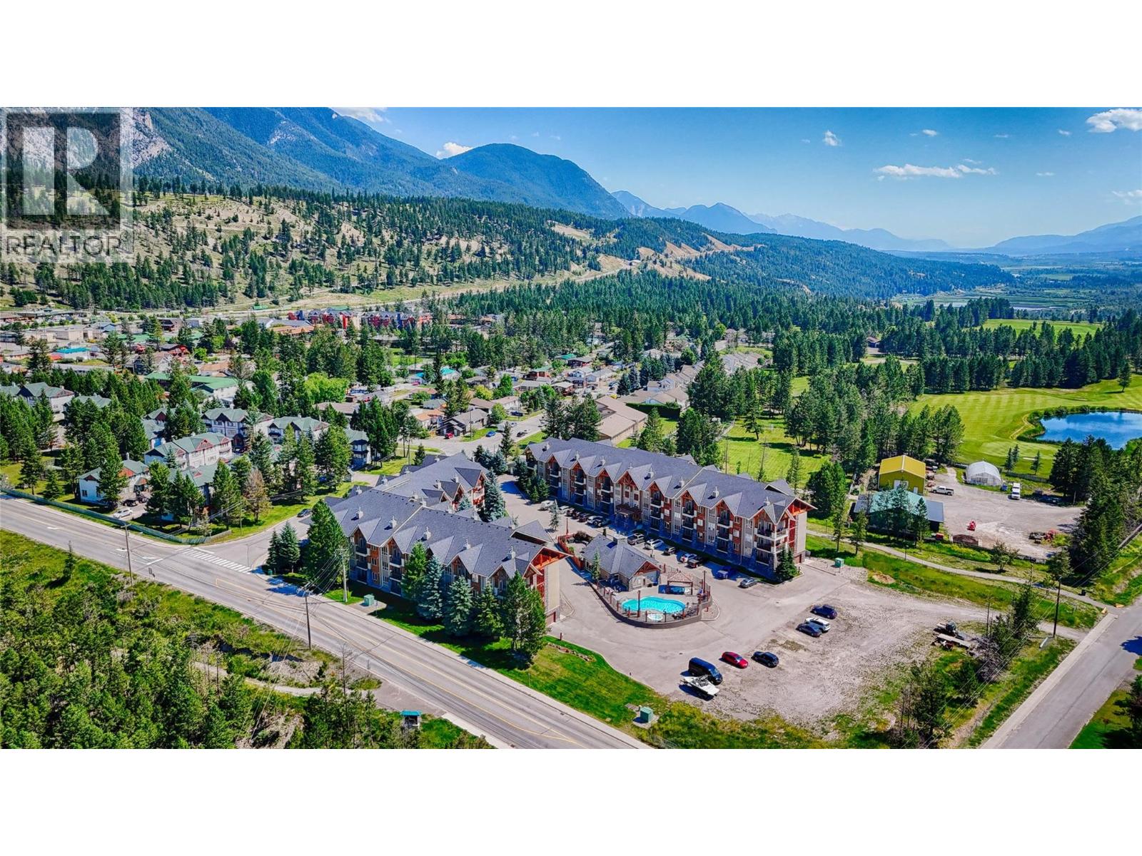 7495 COLUMBIA Avenue Unit# 2113, Radium Hot Springs, British Columbia