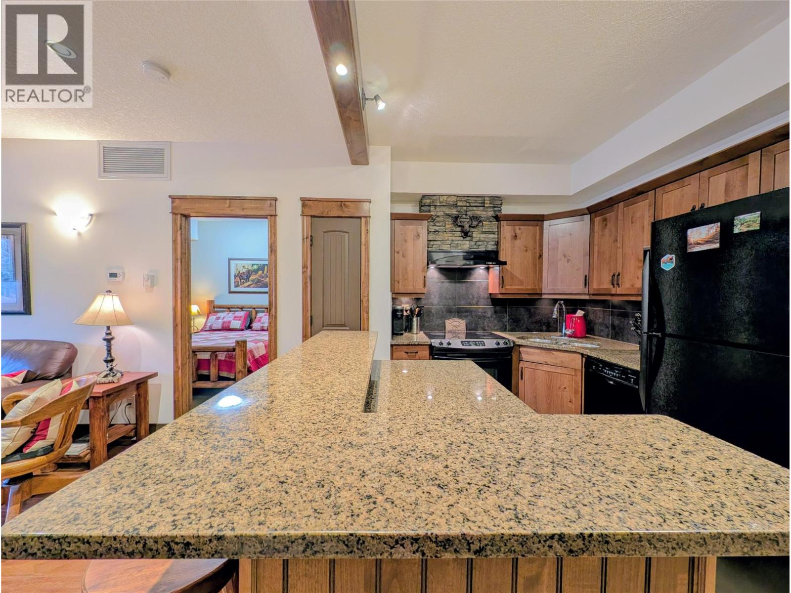 7495 Columbia Avenue Unit# 2113, Radium Hot Springs, British Columbia  V0A 1M0 - Photo 11 - 10371423