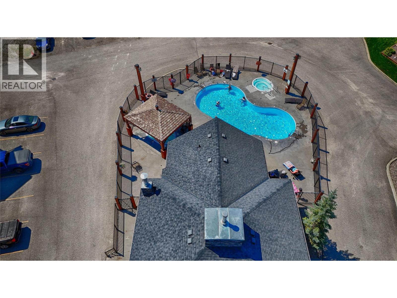 7495 Columbia Avenue Unit# 2113, Radium Hot Springs, British Columbia  V0A 1M0 - Photo 29 - 10371423