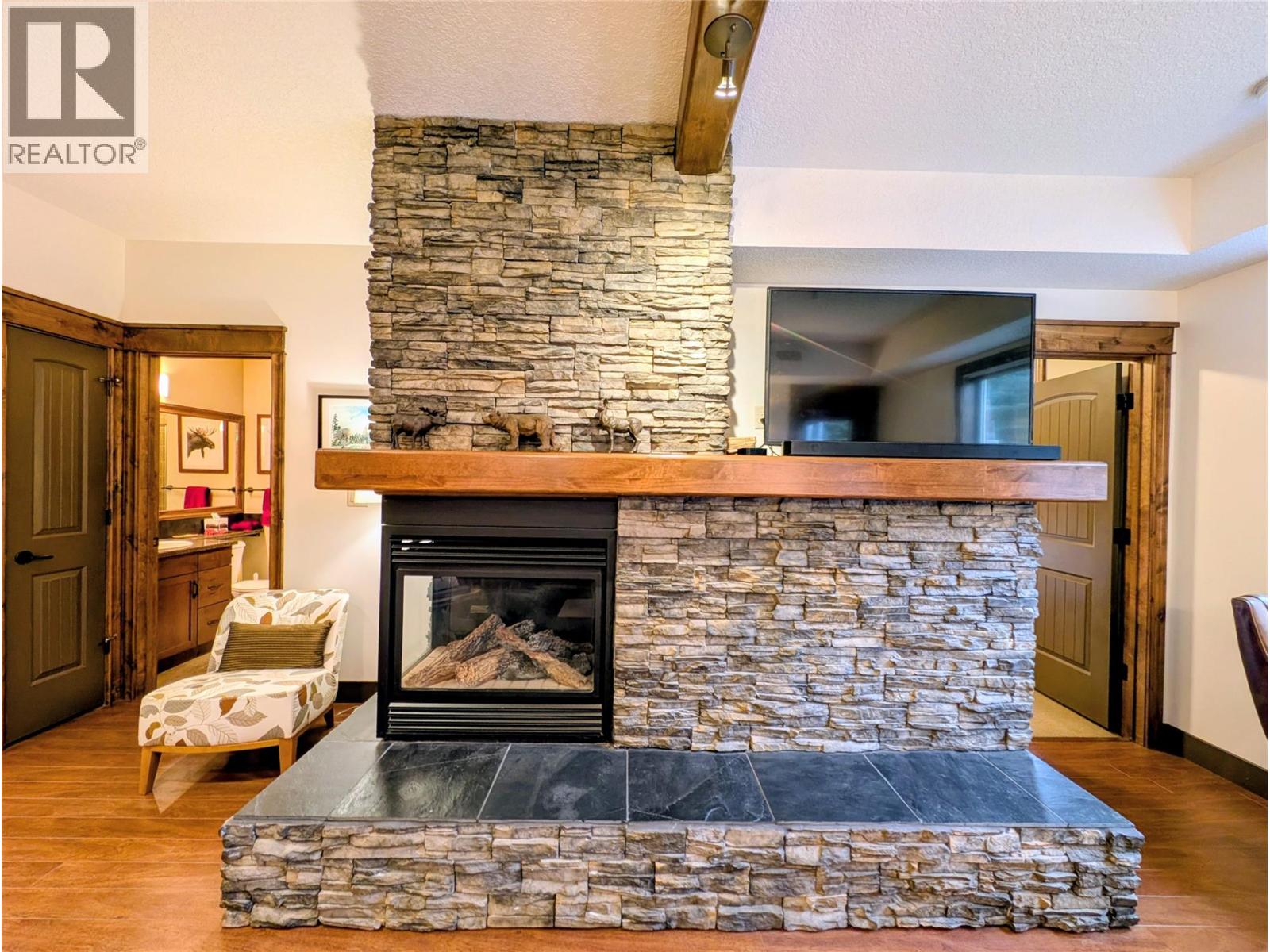 7495 Columbia Avenue Unit# 2113, Radium Hot Springs, British Columbia  V0A 1M0 - Photo 7 - 10371423