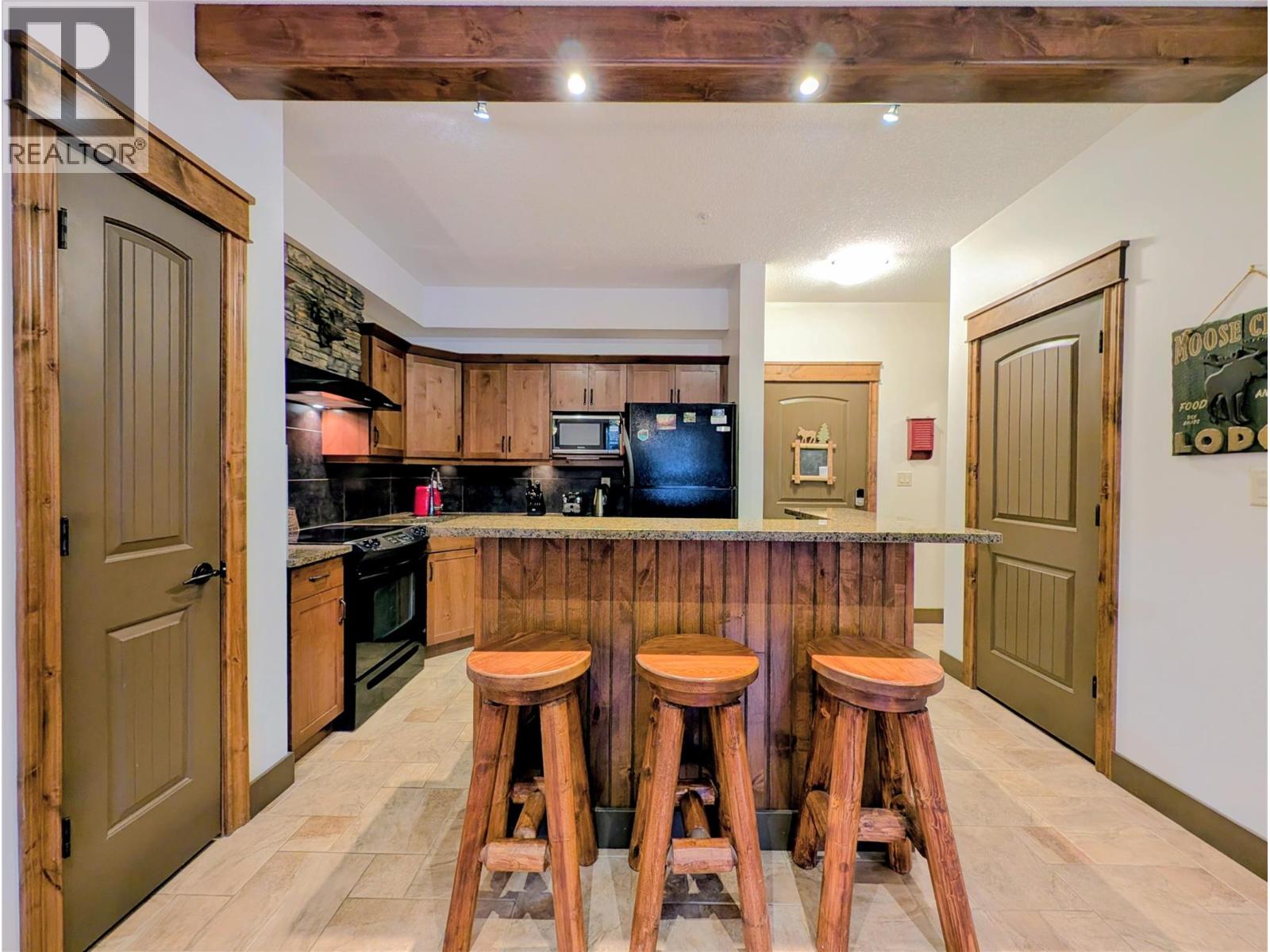 7495 Columbia Avenue Unit# 2113, Radium Hot Springs, British Columbia  V0A 1M0 - Photo 9 - 10371423