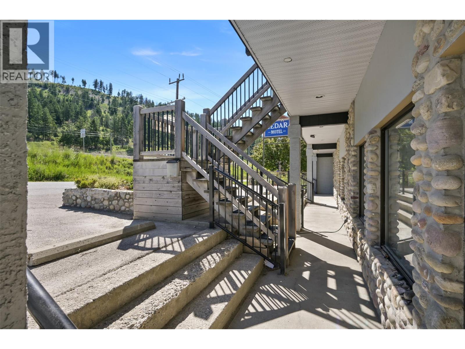 7585 Main  West Street, Radium Hot Springs, British Columbia  V0A 1M0 - Photo 20 - 10371466