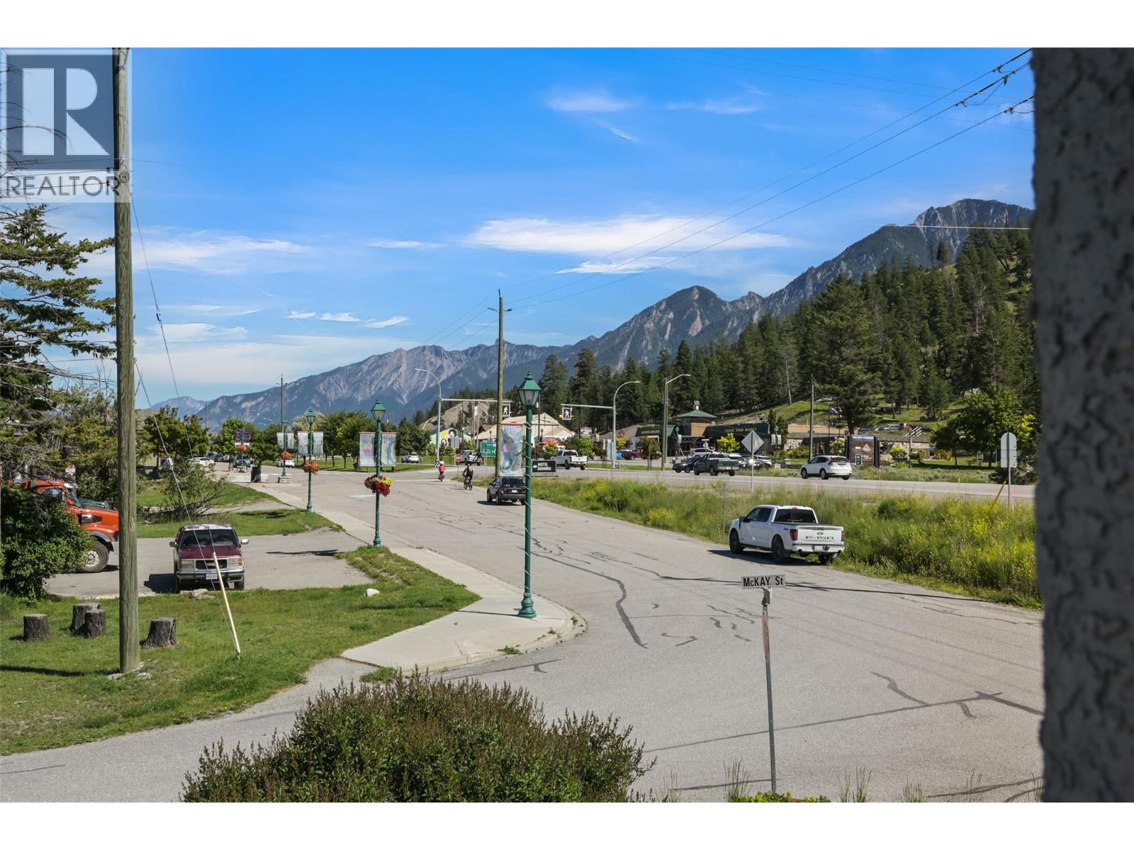 7585 Main  West Street, Radium Hot Springs, British Columbia  V0A 1M0 - Photo 25 - 10371466