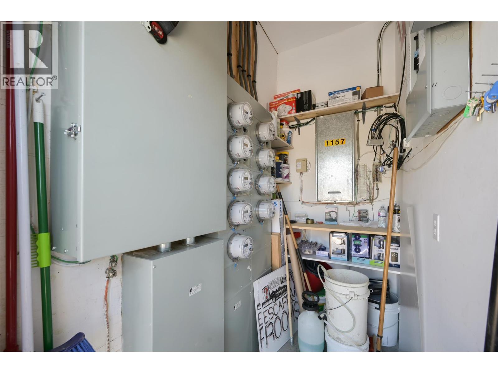 7585 Main  West Street, Radium Hot Springs, British Columbia  V0A 1M0 - Photo 29 - 10371466