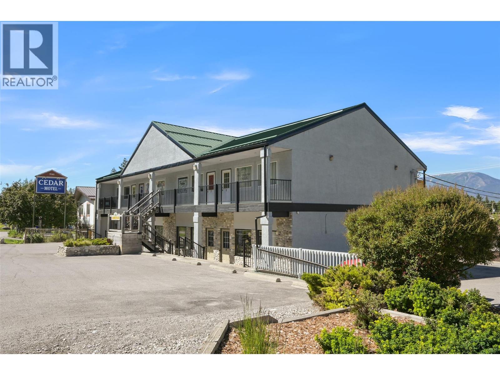 7585 Main  West Street, Radium Hot Springs, British Columbia  V0A 1M0 - Photo 4 - 10371466