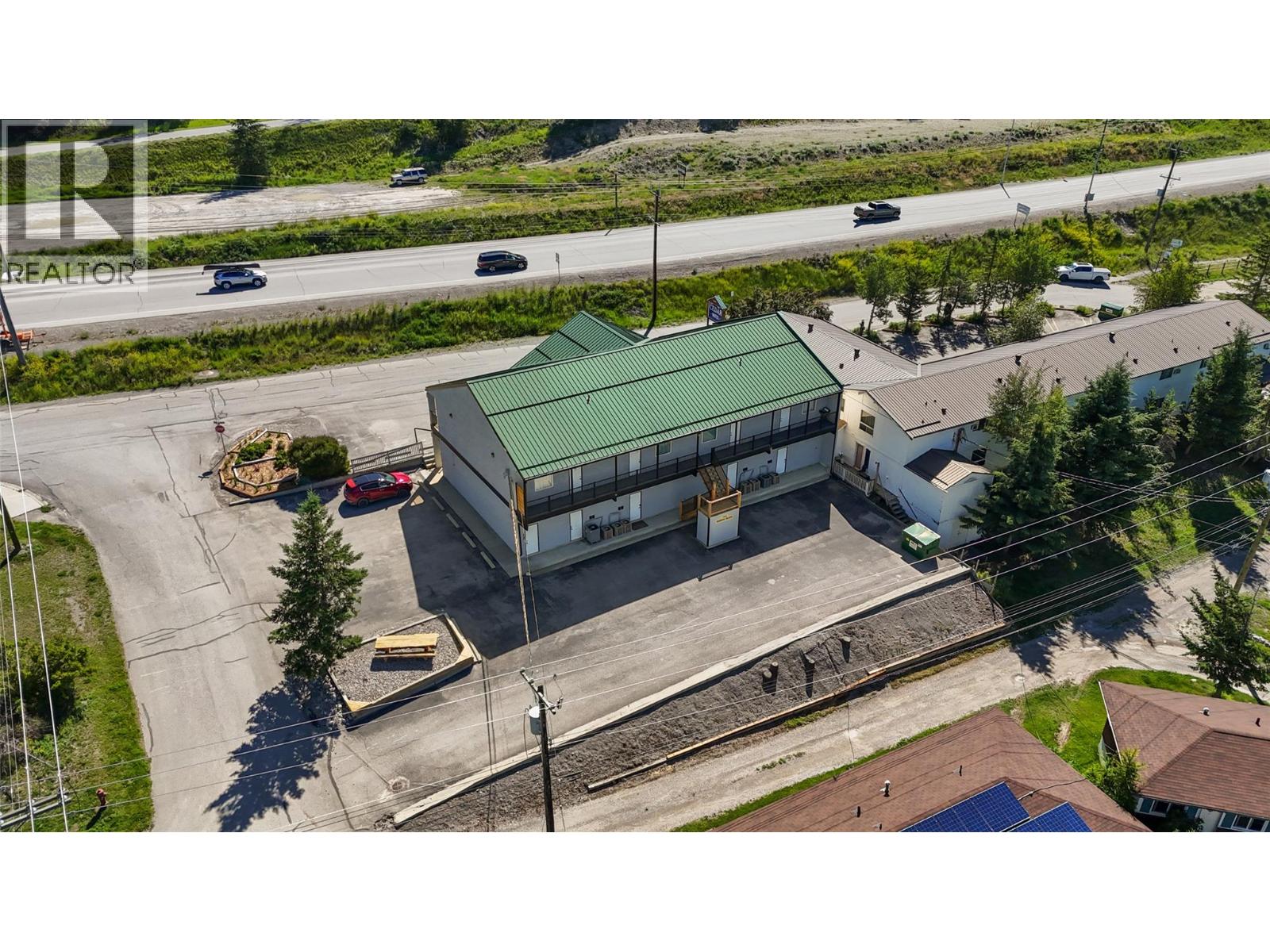 7585 Main  West Street, Radium Hot Springs, British Columbia  V0A 1M0 - Photo 5 - 10371466