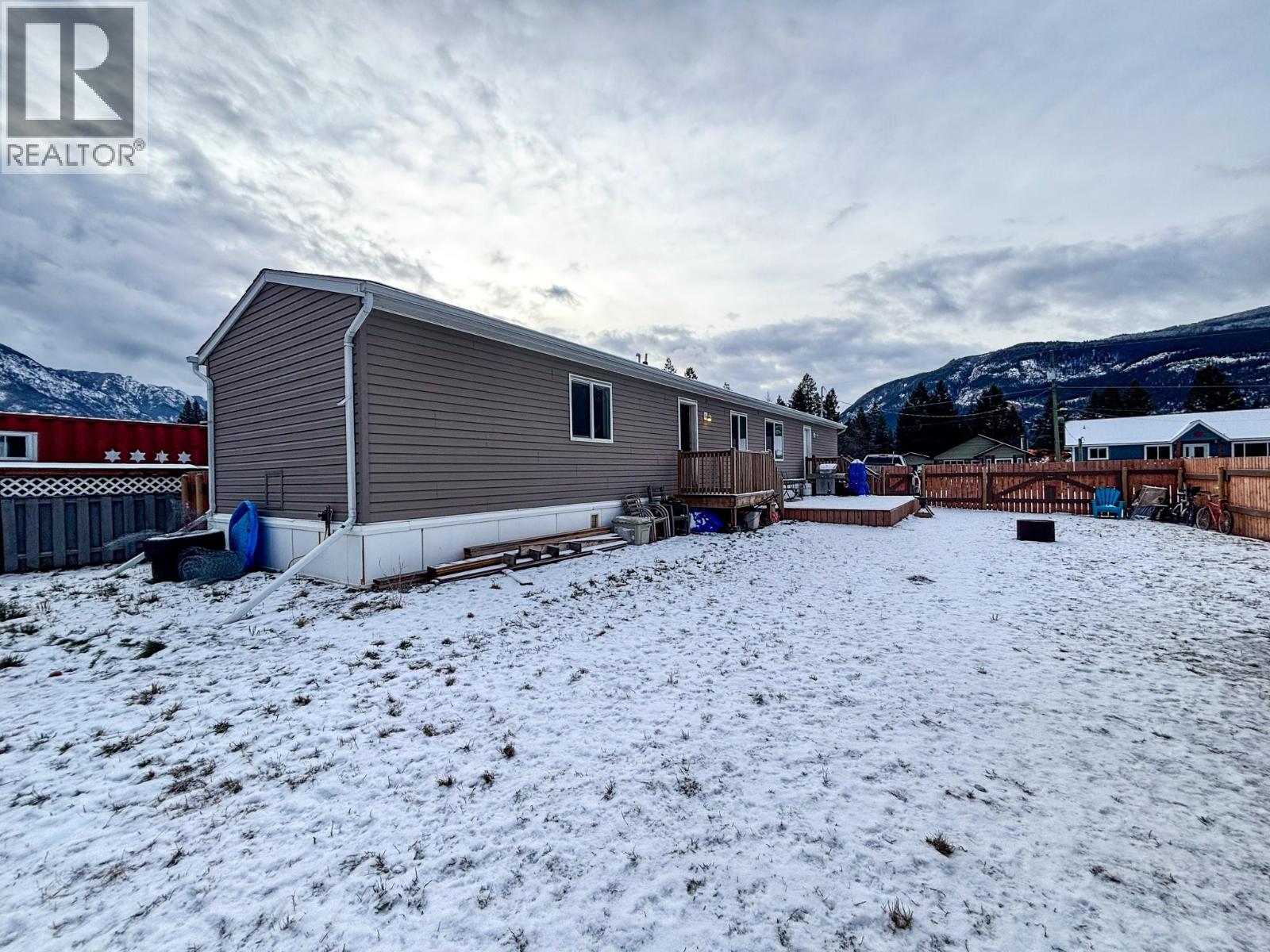 4821 Crescentwood Drive, Edgewater, British Columbia  V0A 1E0 - Photo 24 - 10371544