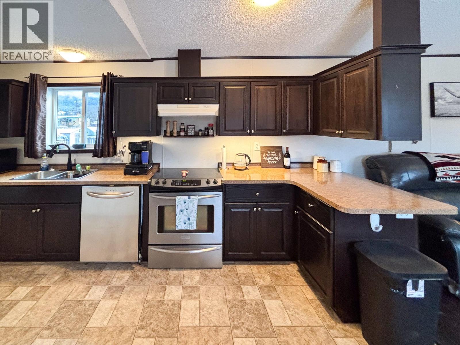 4821 Crescentwood Drive, Edgewater, British Columbia  V0A 1E0 - Photo 6 - 10371544