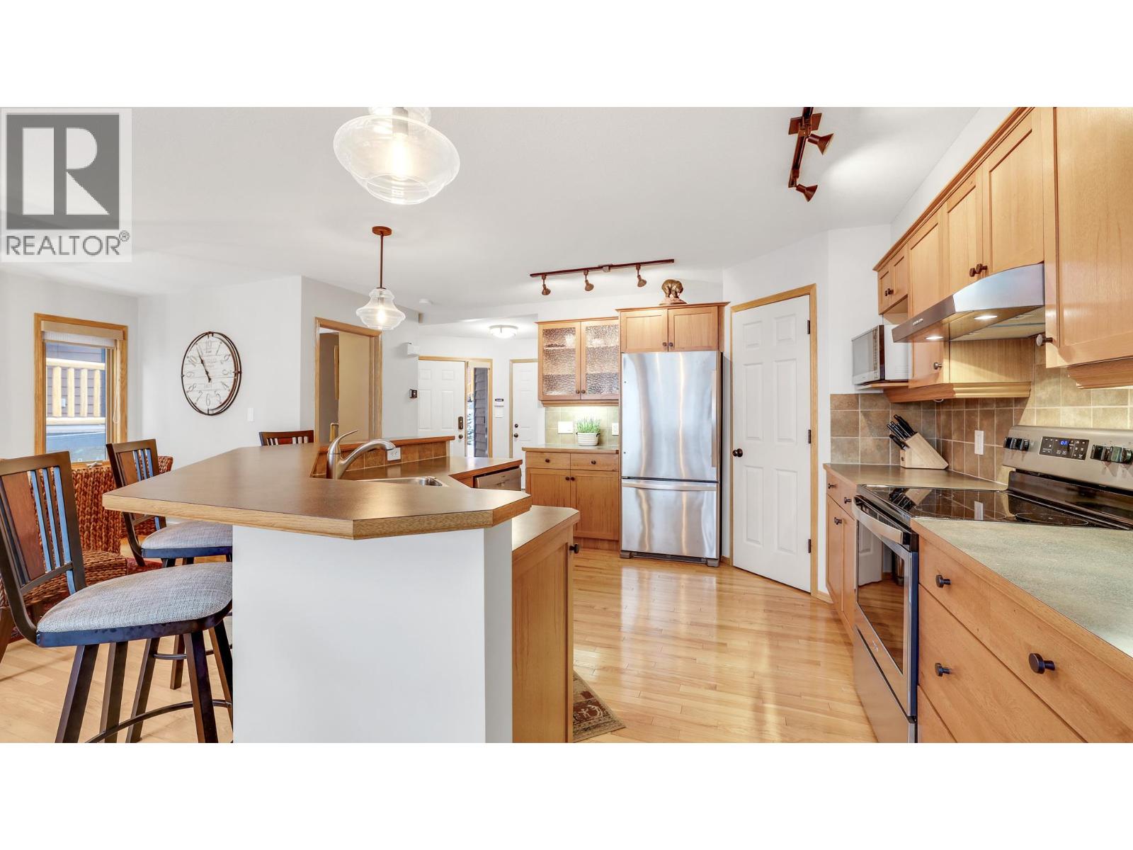 835 Lakeview Drive Unit# 32, Windermere, British Columbia  V0A 1K3 - Photo 6 - 10371505