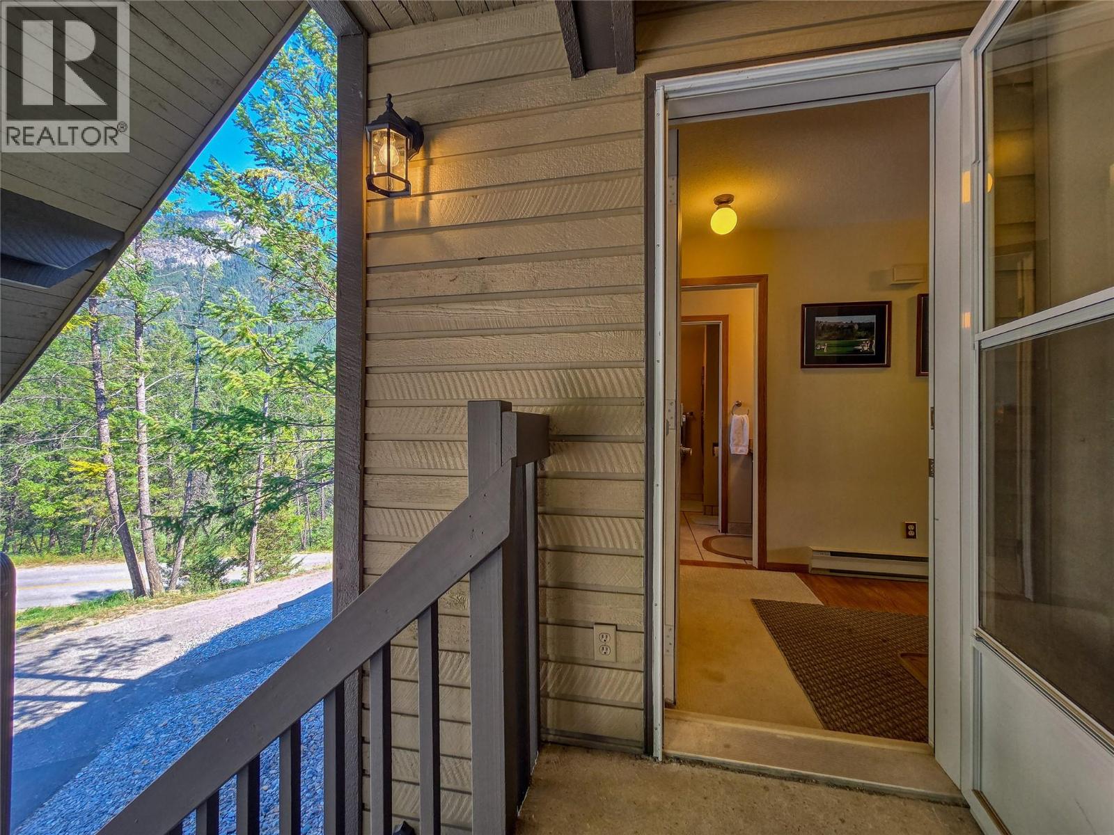 8040 Radium Golf Course Road Unit# 7, Radium Hot Springs, British Columbia  V0A 1M0 - Photo 7 - 10371663