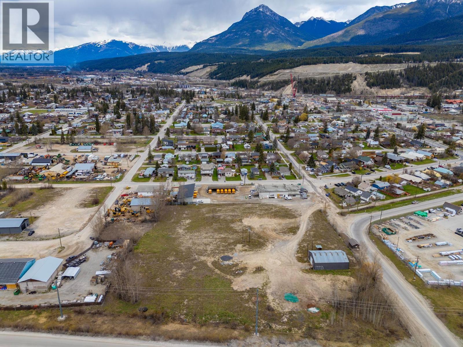 1421 9th Avenue S, Golden, British Columbia  V0A 1H0 - Photo 16 - 10371699