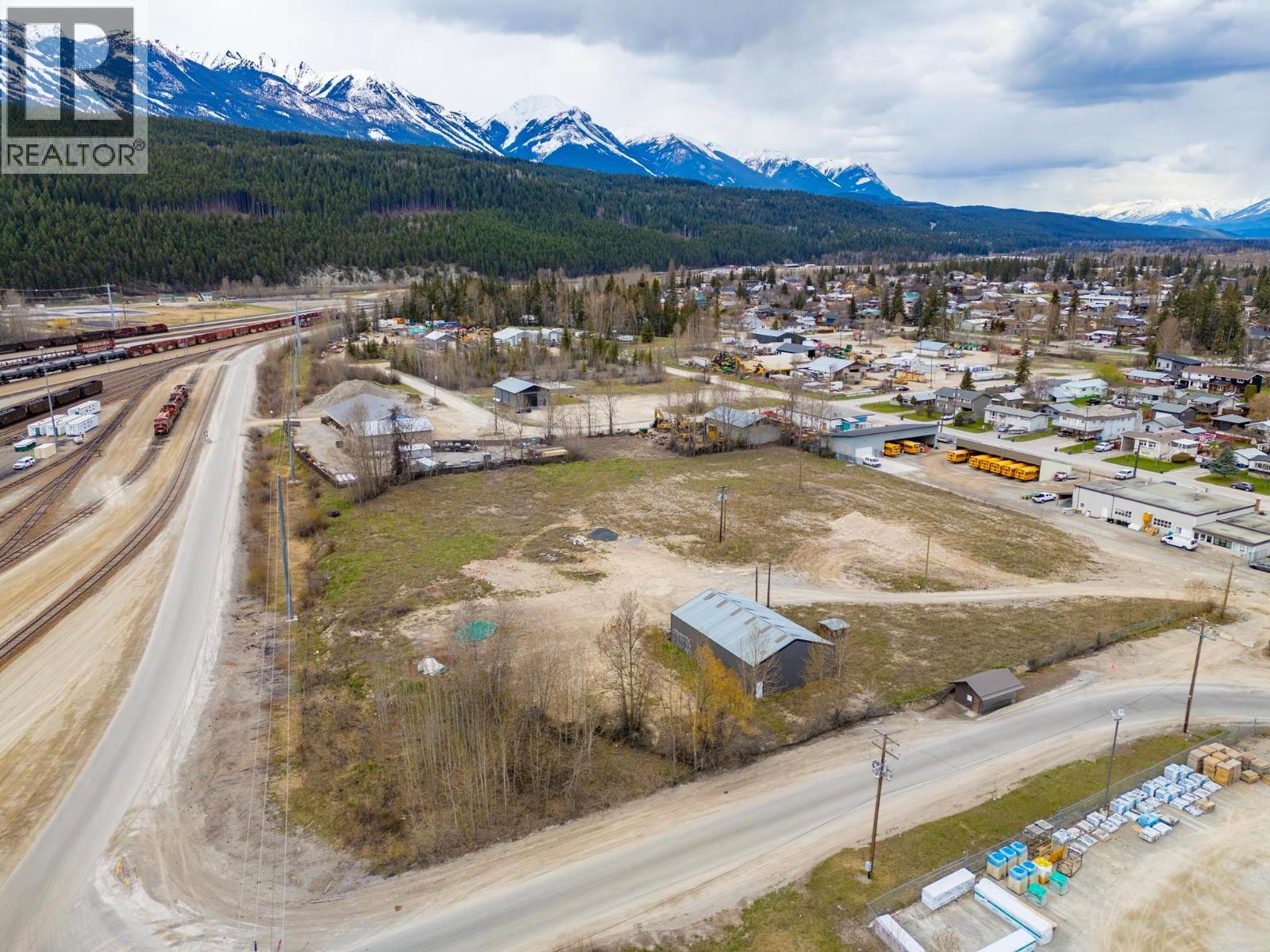 1421 9th Avenue S, Golden, British Columbia  V0A 1H0 - Photo 9 - 10371699