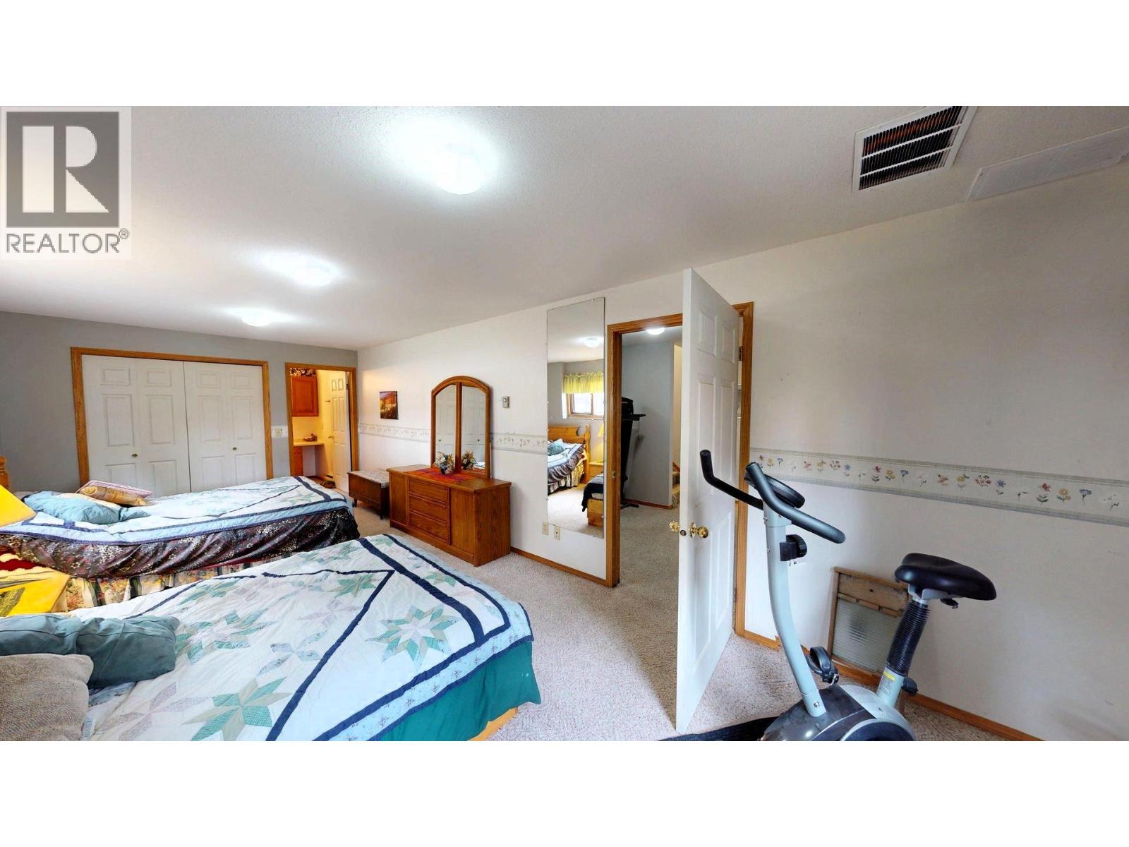 7319 Glacier Drive, Radium Hot Springs, British Columbia  V0A 1M0 - Photo 56 - 10371654