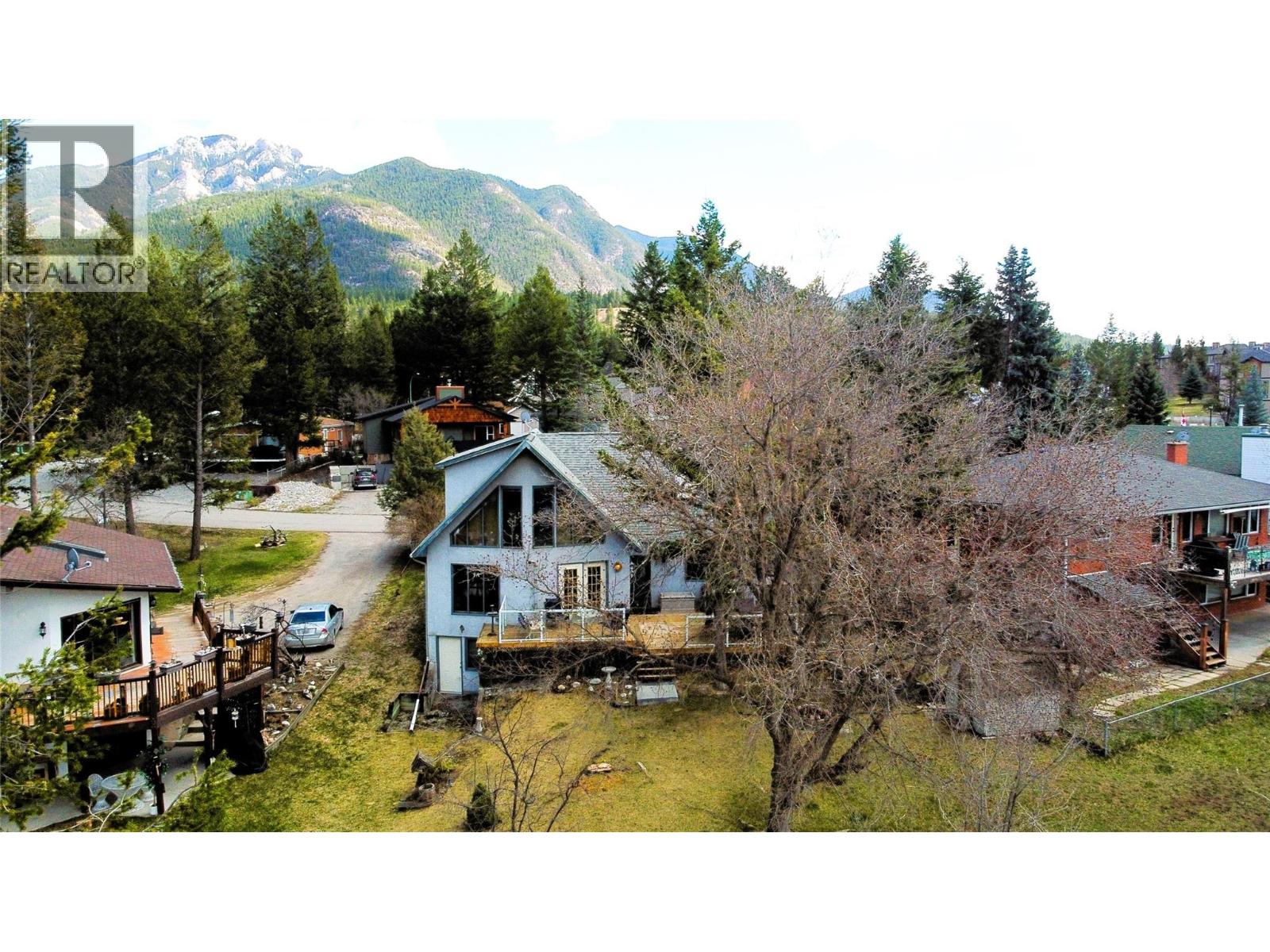 7319 Glacier Drive, Radium Hot Springs, British Columbia  V0A 1M0 - Photo 75 - 10371654