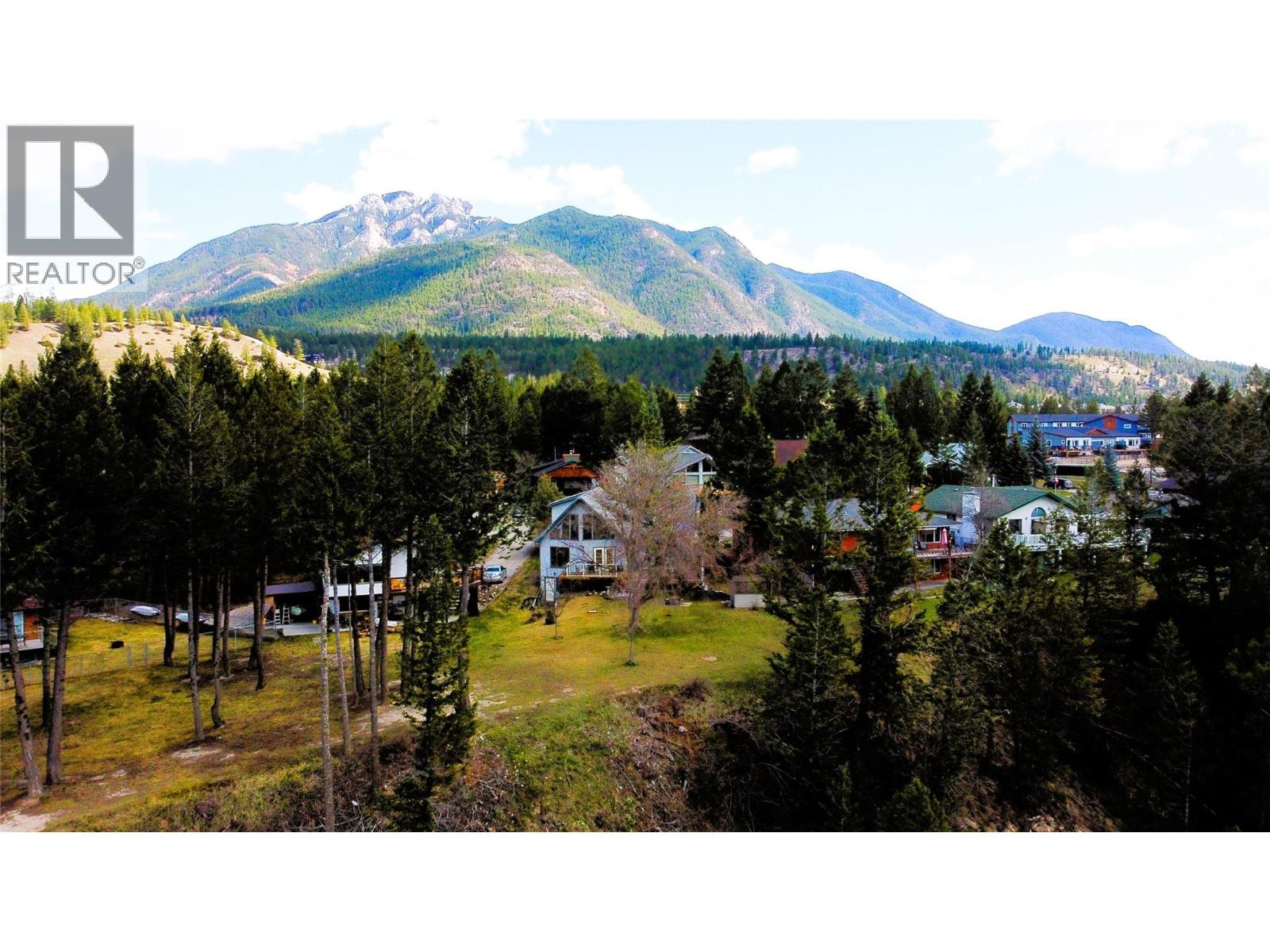 7319 Glacier Drive, Radium Hot Springs, British Columbia  V0A 1M0 - Photo 77 - 10371654